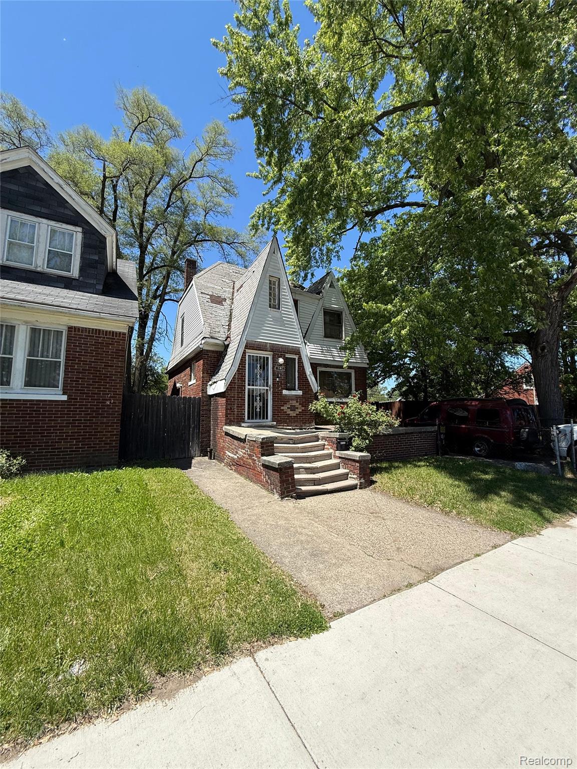 19335, Ryan, Detroit, Michigan, 48234