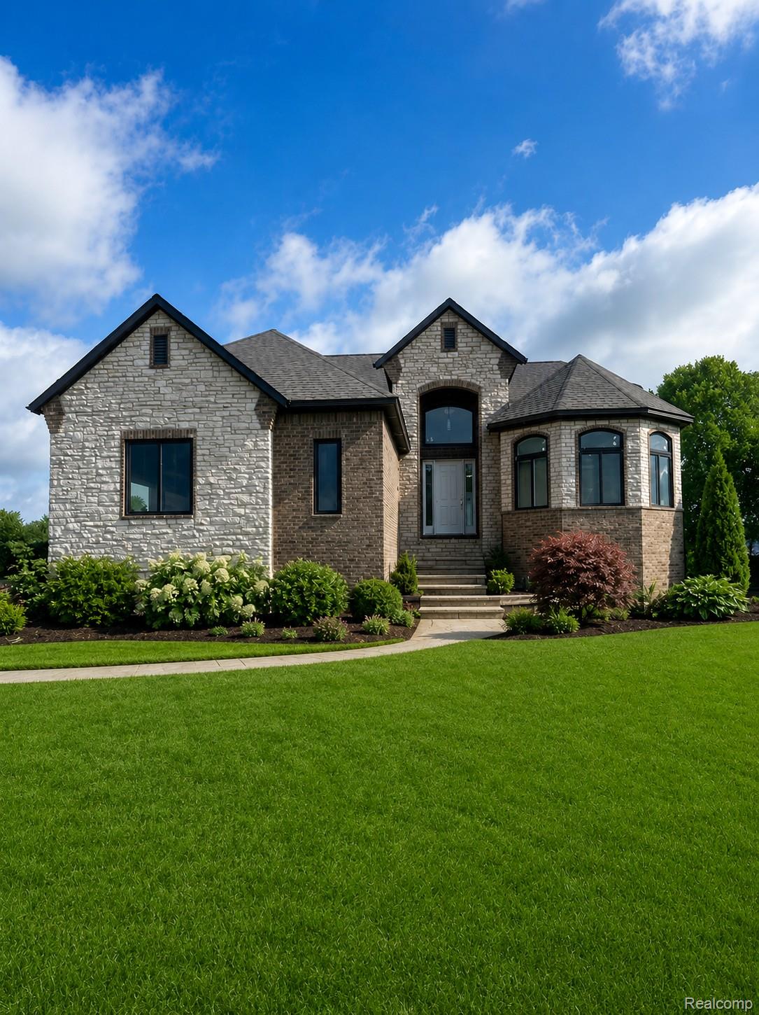 6877, John R, Troy, Michigan, 48085