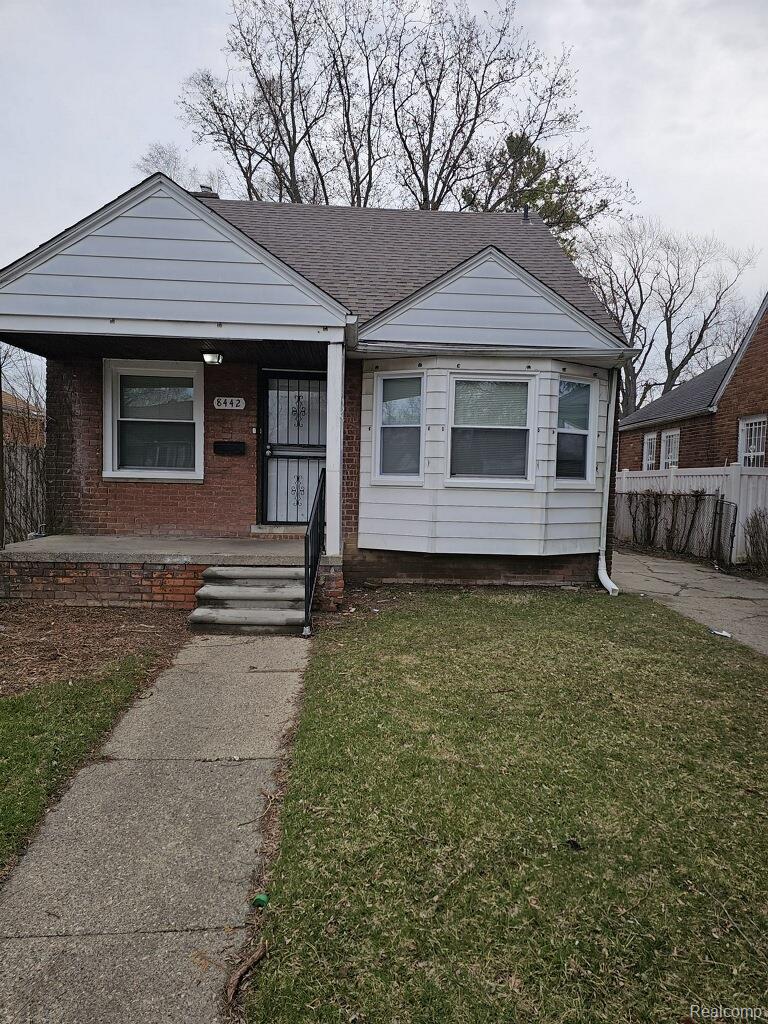8442, Warwick, Detroit, Michigan, 48228