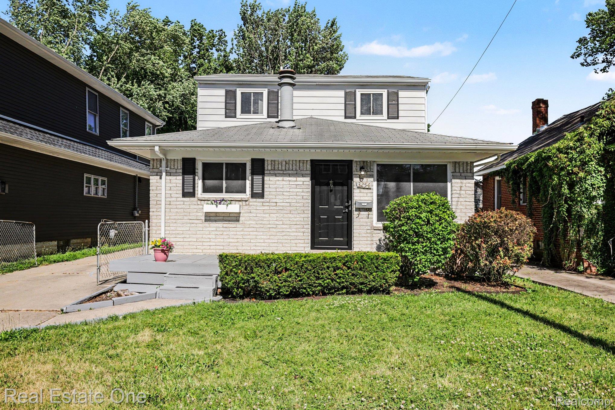 3254, Garden, Royal Oak, Michigan, 48073
