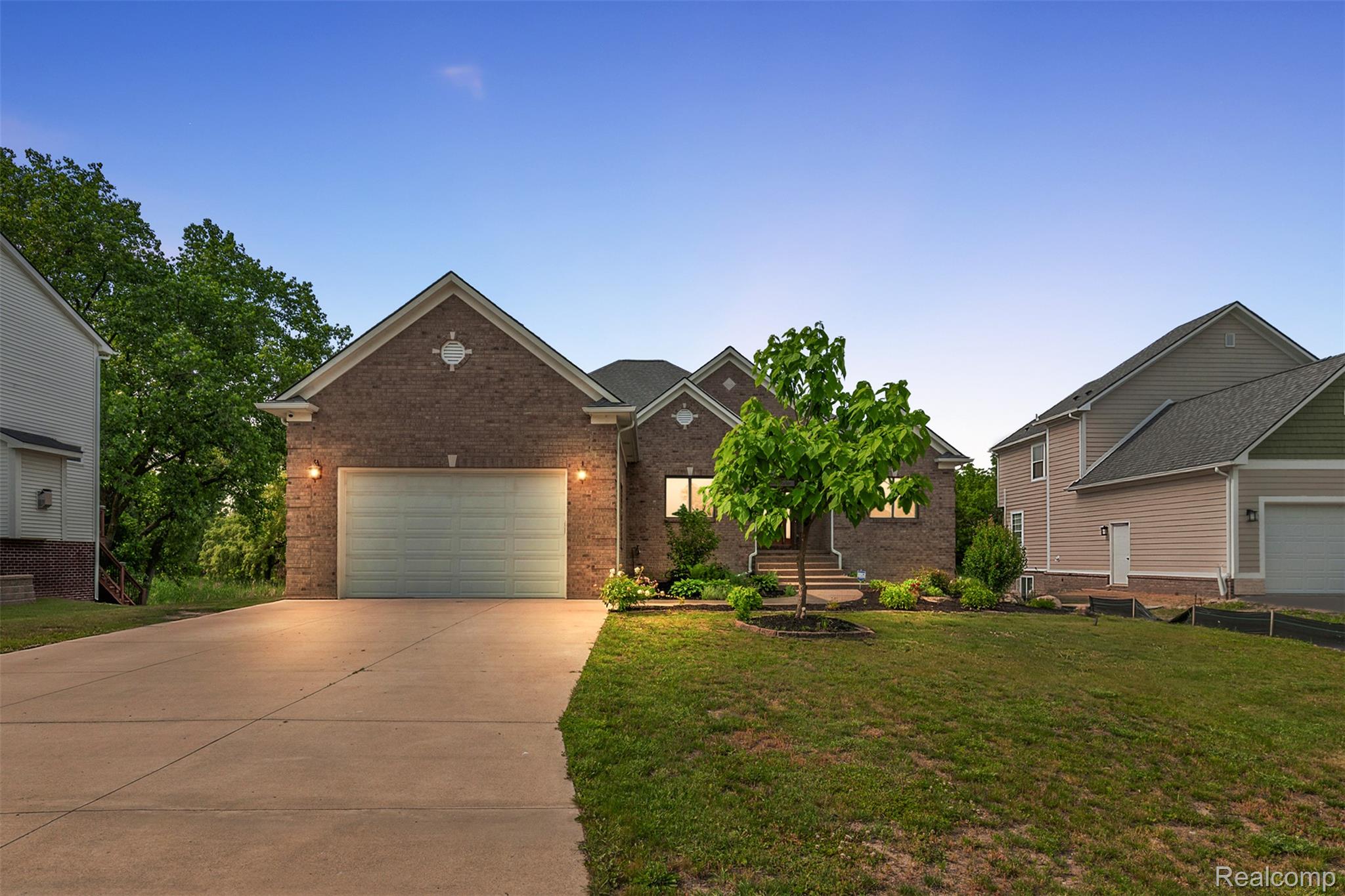 1820, Crimson Ridge, Commerce Twp, Michigan, 48390