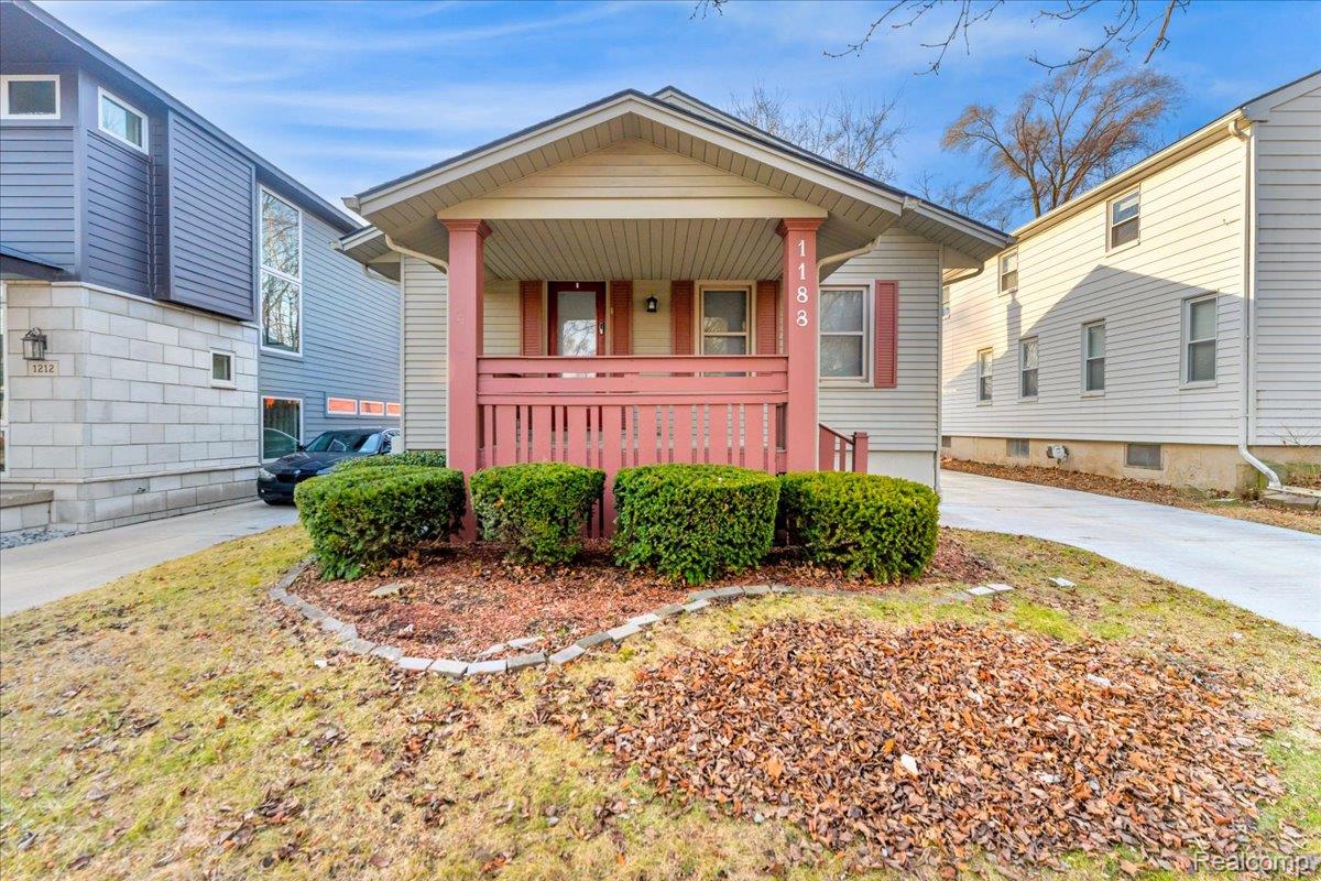 1188, Ruffner, Birmingham, Michigan, 48009