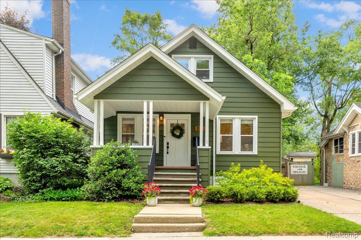 327, Leroy, Ferndale, Michigan, 48220
