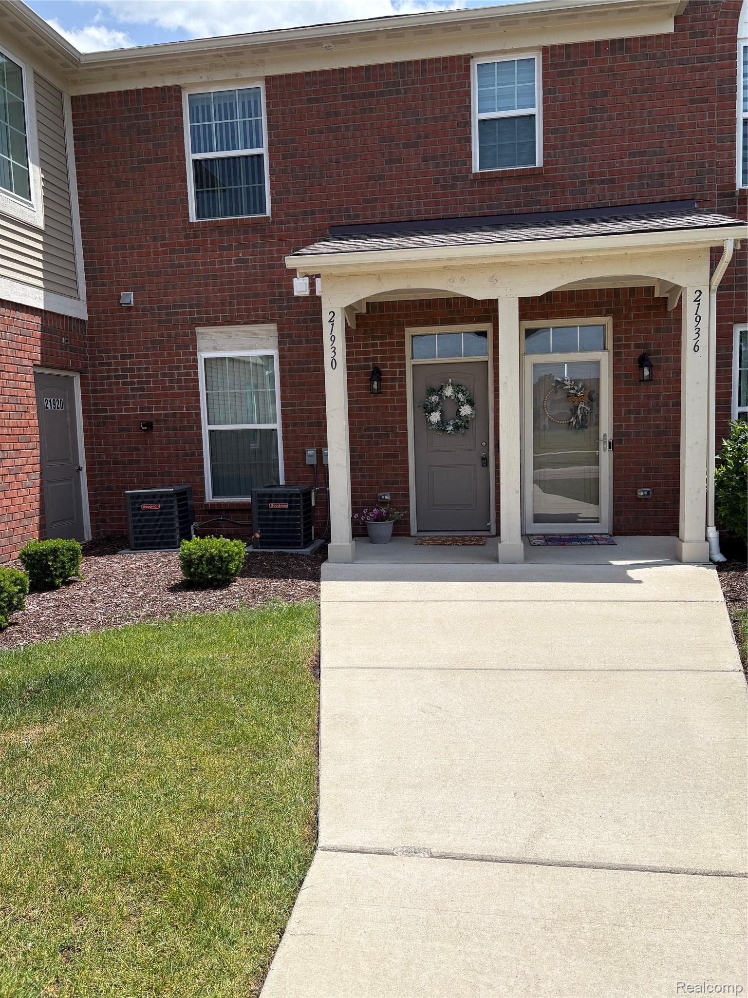 21930, Andover, #77, Macomb, Michigan, 48042