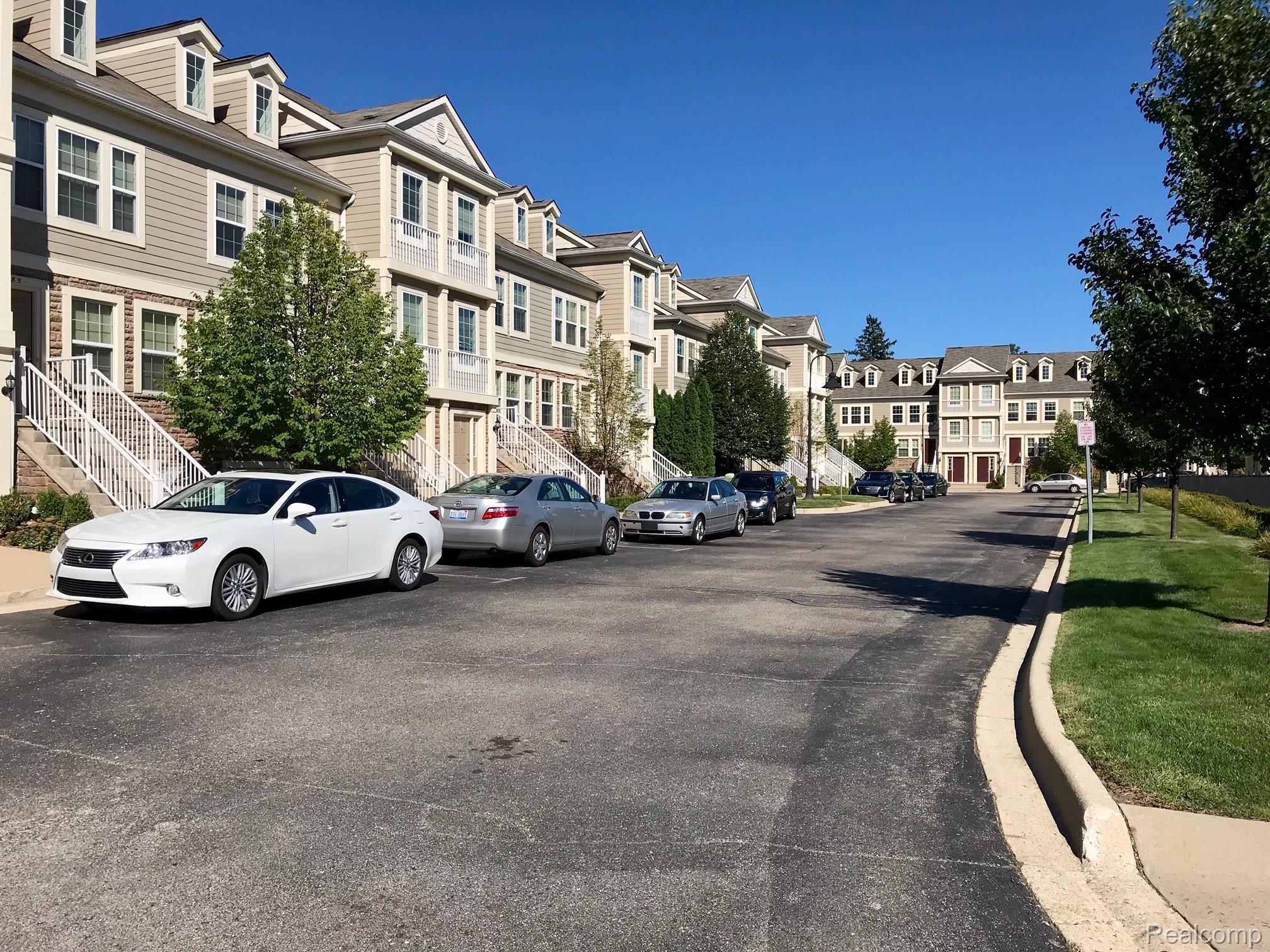 1089, Foxboro, Troy, Michigan, 48083