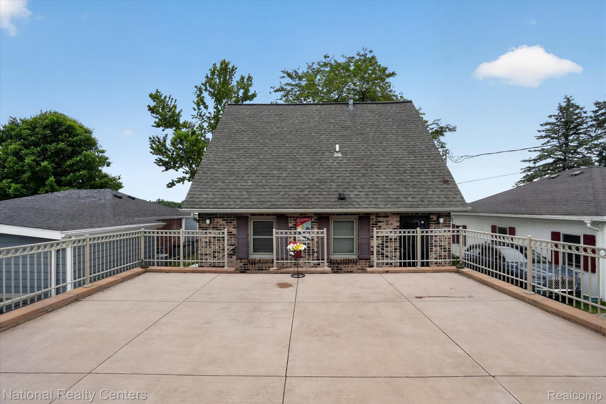 9450, Dexter Pinckney, Pinckney, Michigan, 48169