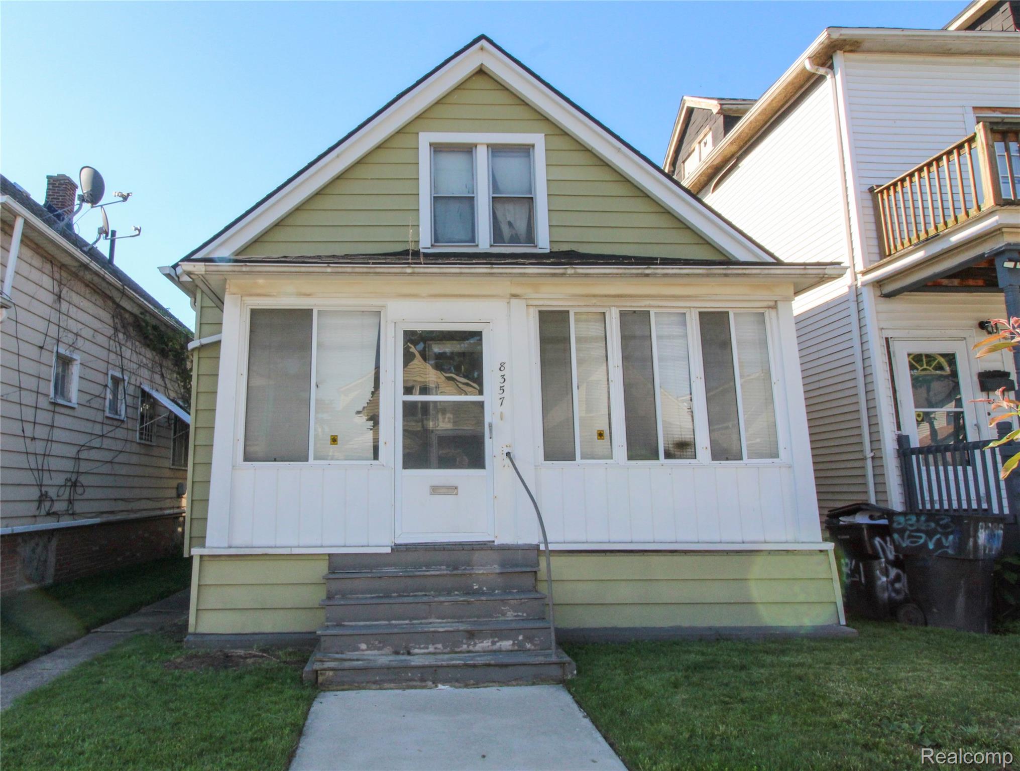 8357, Navy, Detroit, Michigan, 48209