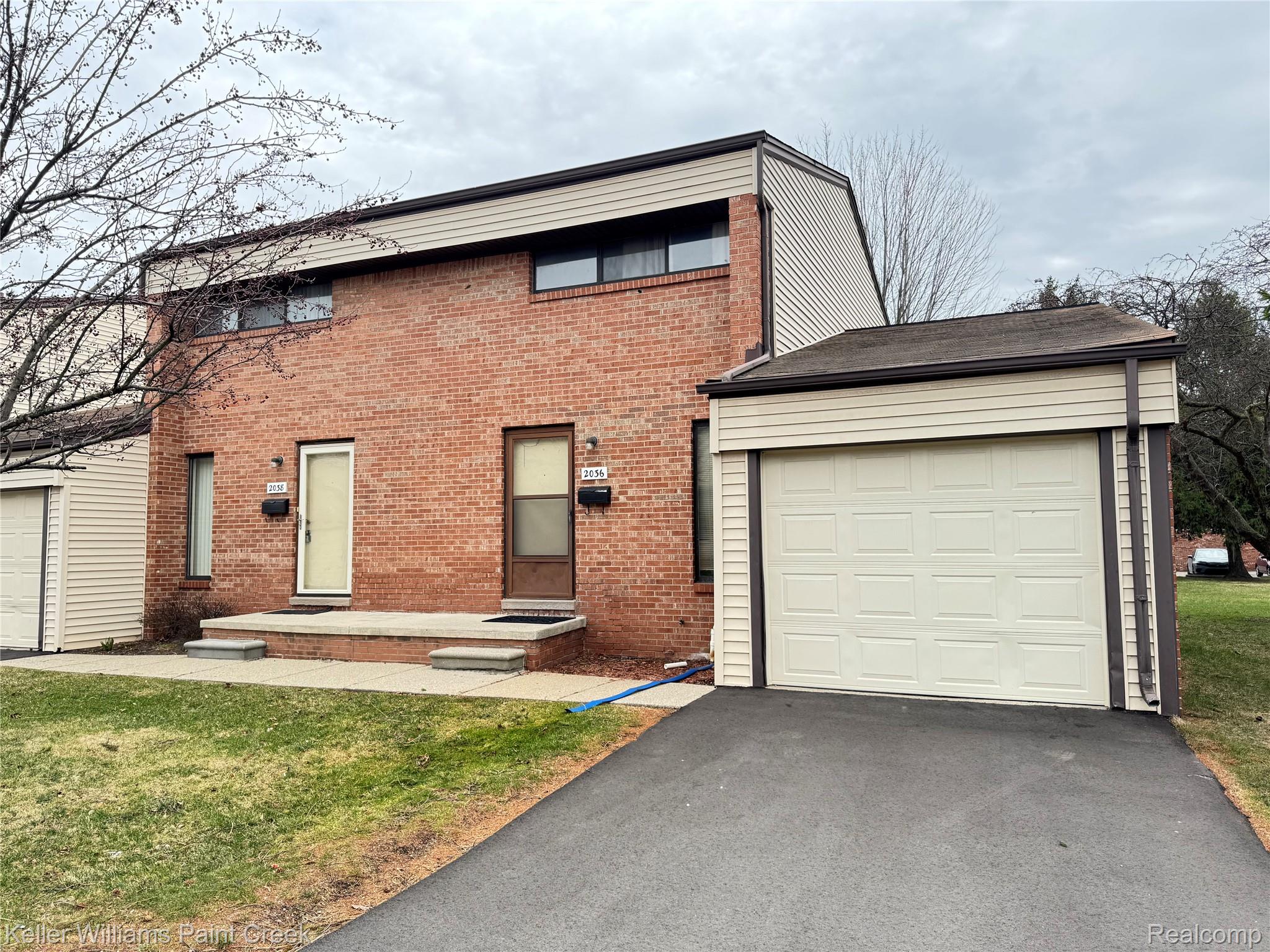 2036, Roman, Warren, Michigan, 48092