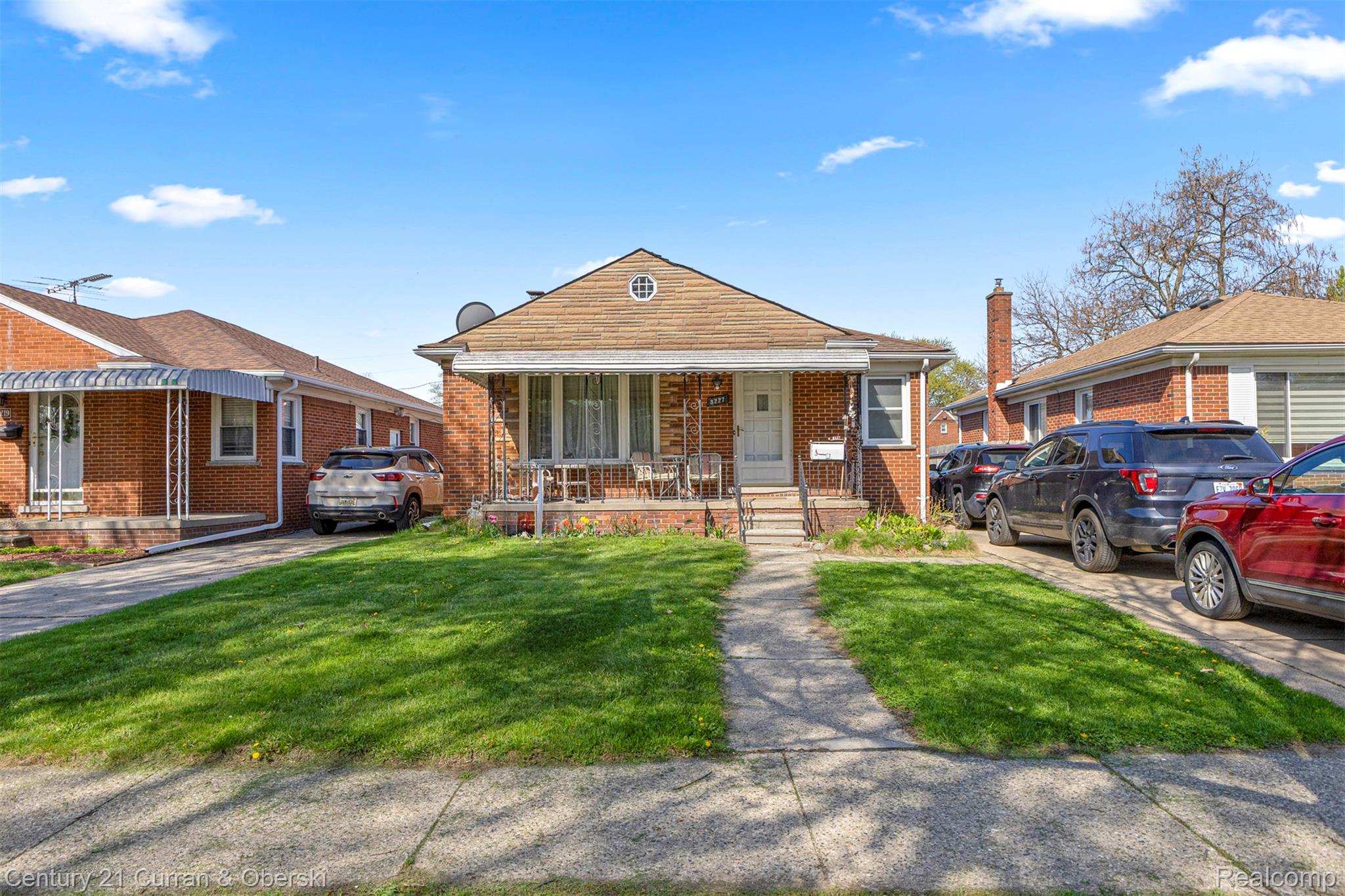 8227, Riverview, Dearborn Heights, Michigan, 48127