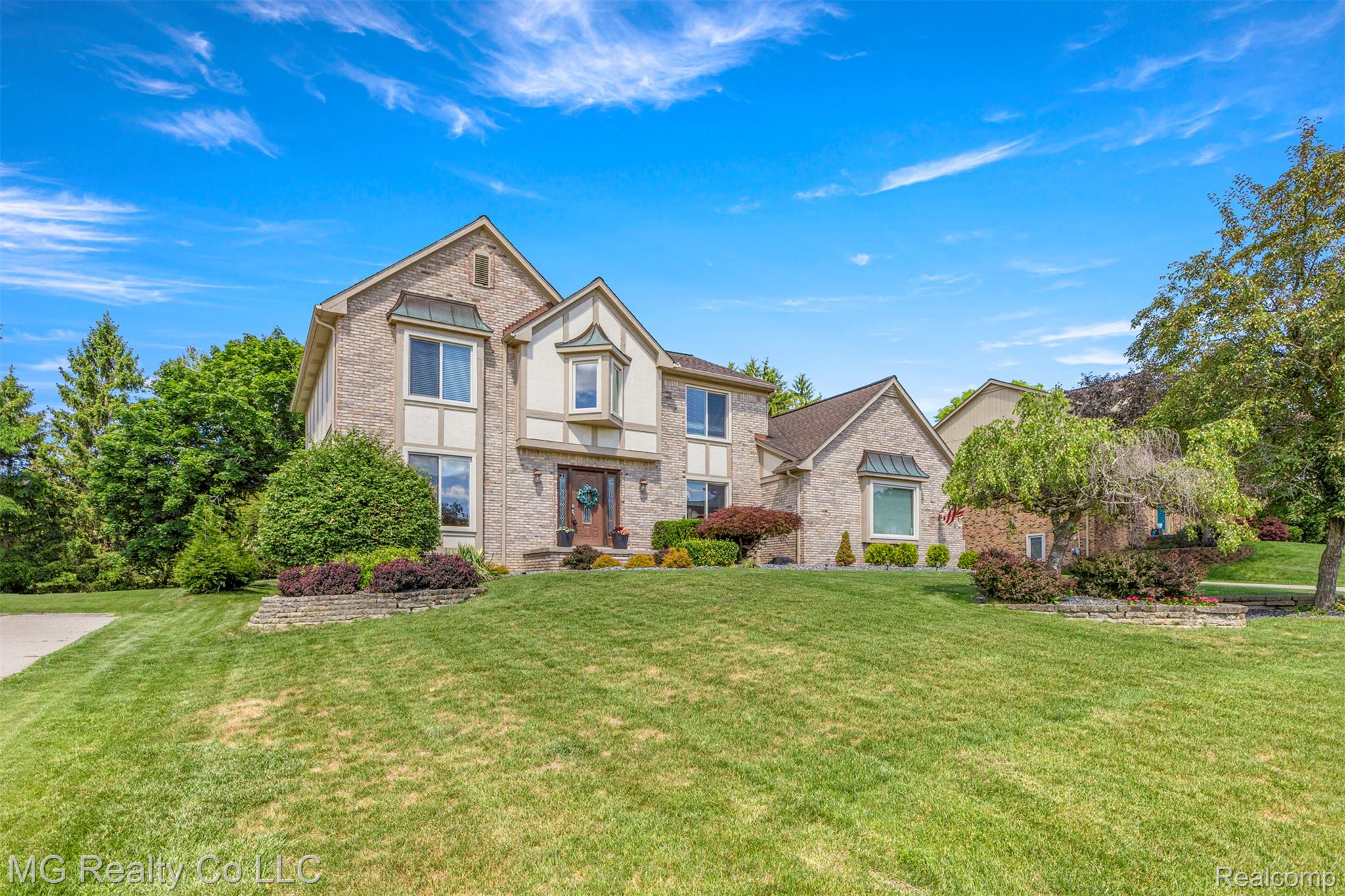 25499, Hunt Club, Farmington, Michigan, 48335