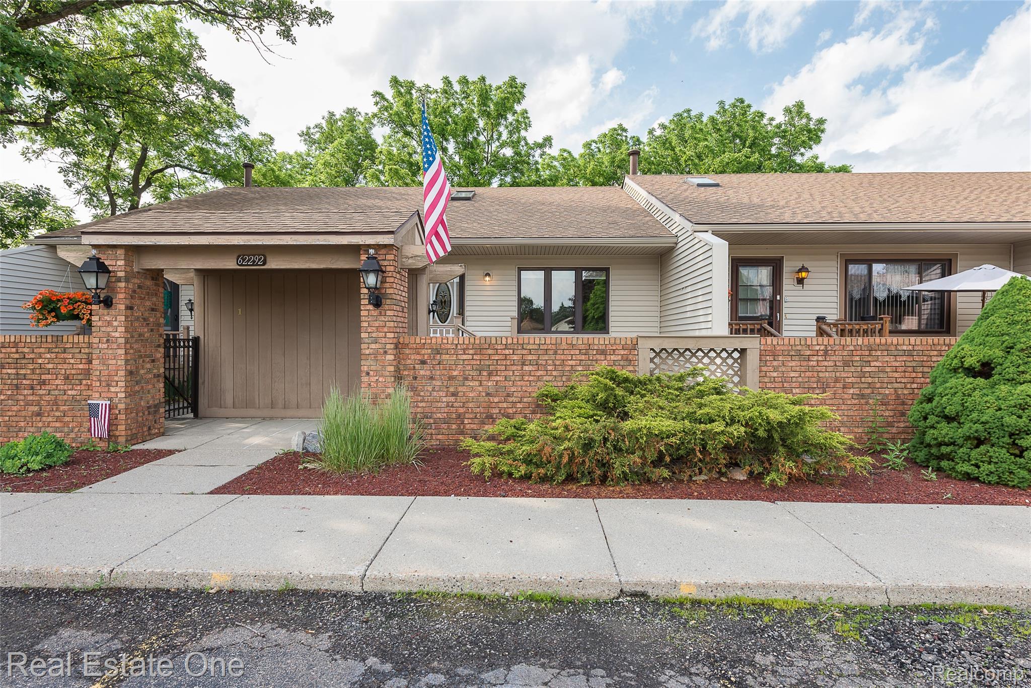62292, Yorktown, #2, South Lyon, Michigan, 48178
