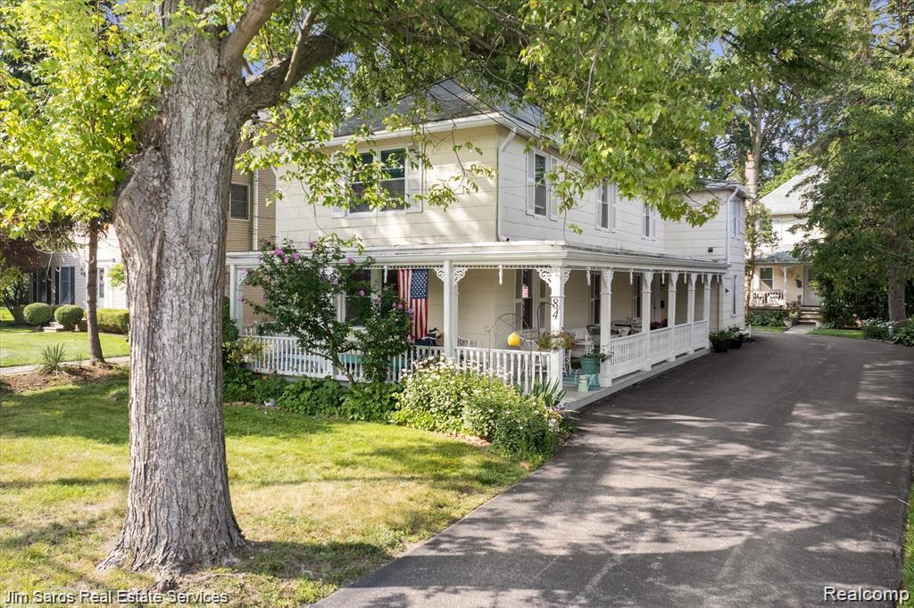 84, Vernier, Grosse Pointe Shores, Michigan, 48236