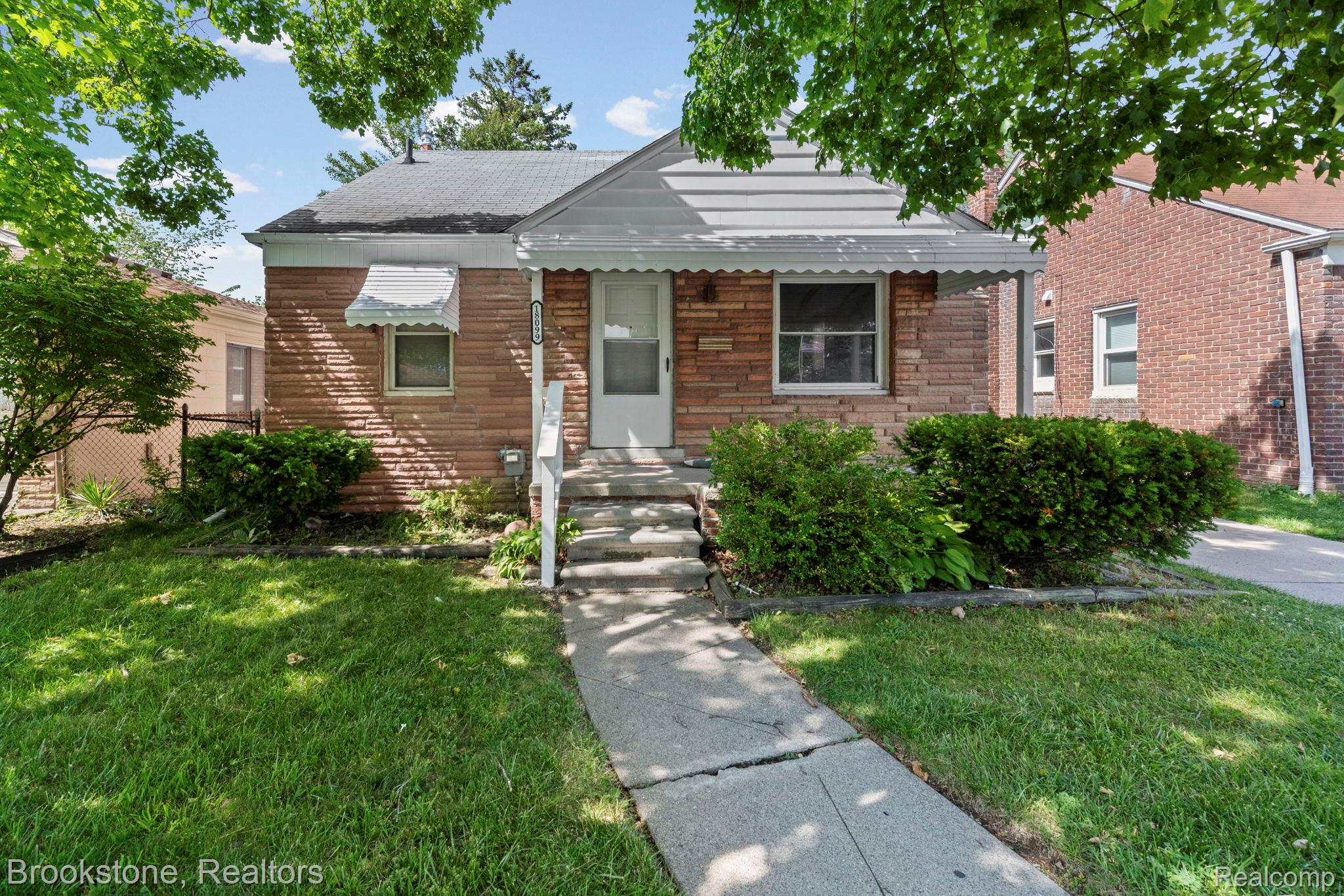 18099, Rosetta, Eastpointe, Michigan, 48021