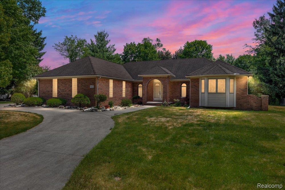 30531, Pembroke, Livonia, Michigan, 48152