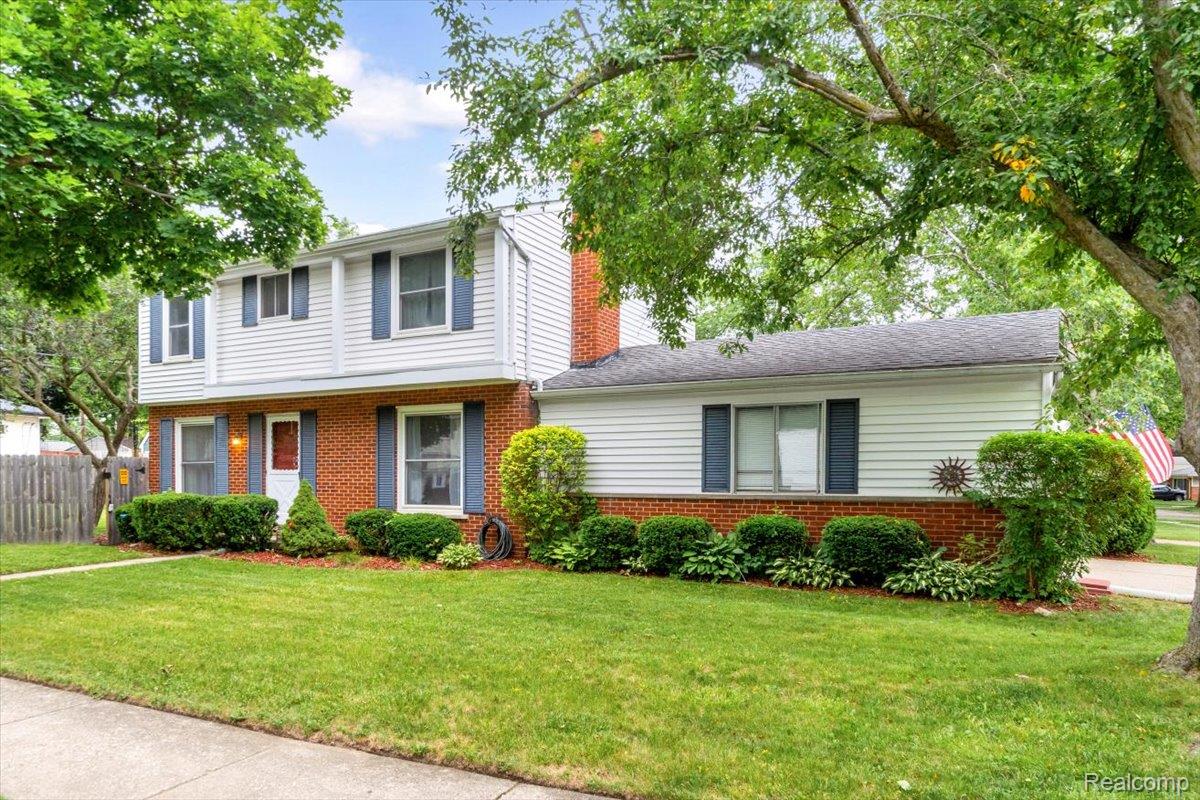 665, Langley, Clawson, Michigan, 48017