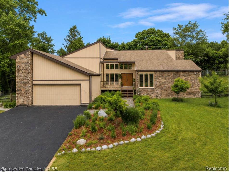 4566, Walden, Bloomfield Hills, Michigan, 48301