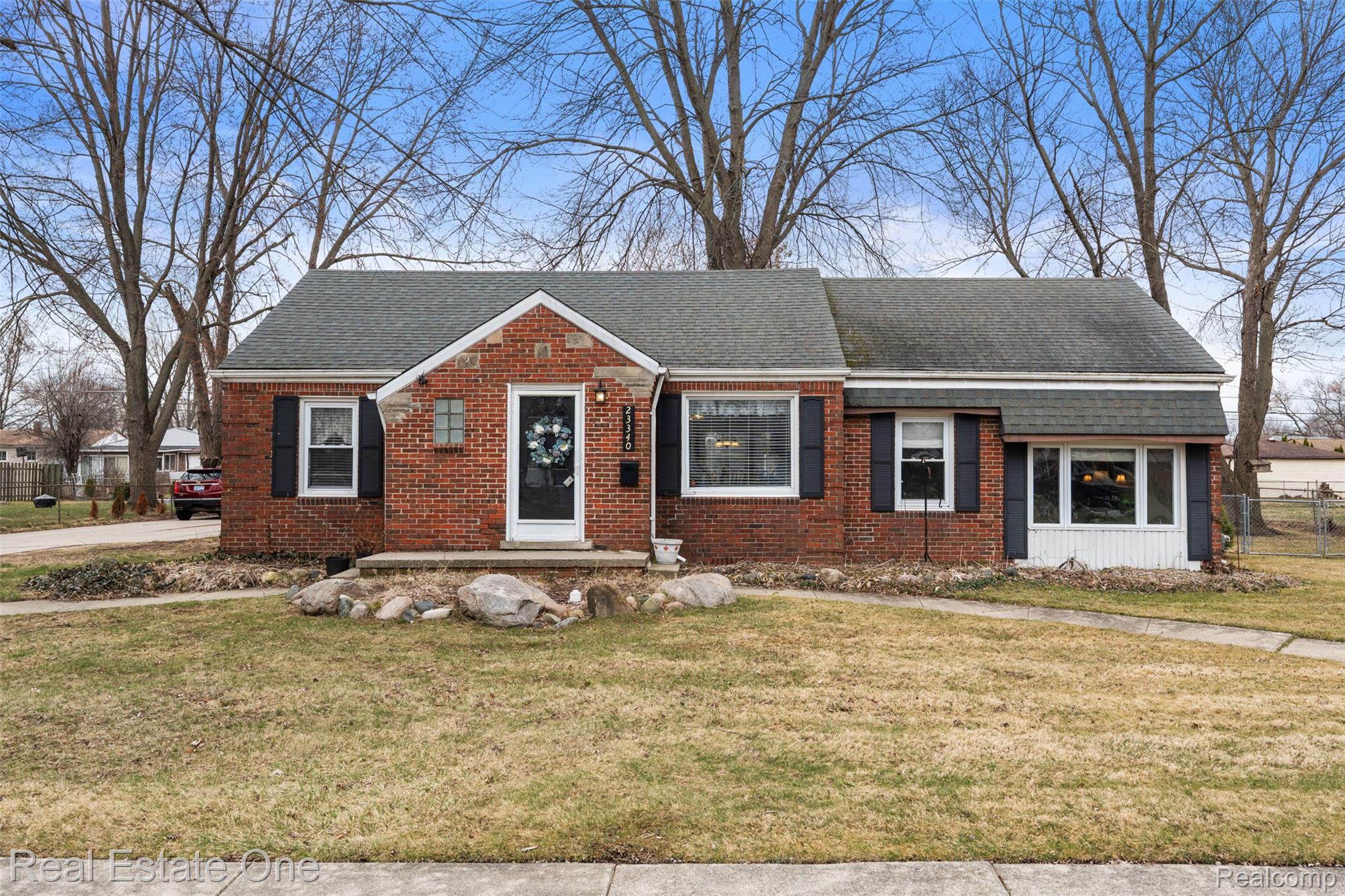 23340, Joy, St. Clair Shores, Michigan, 48082