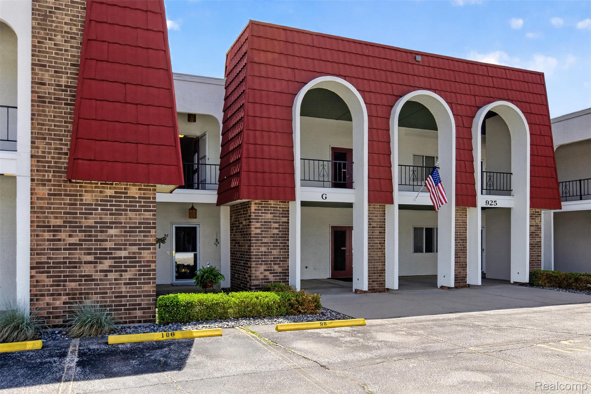 925, Kennely, #G-106, Saginaw, Michigan, 48609