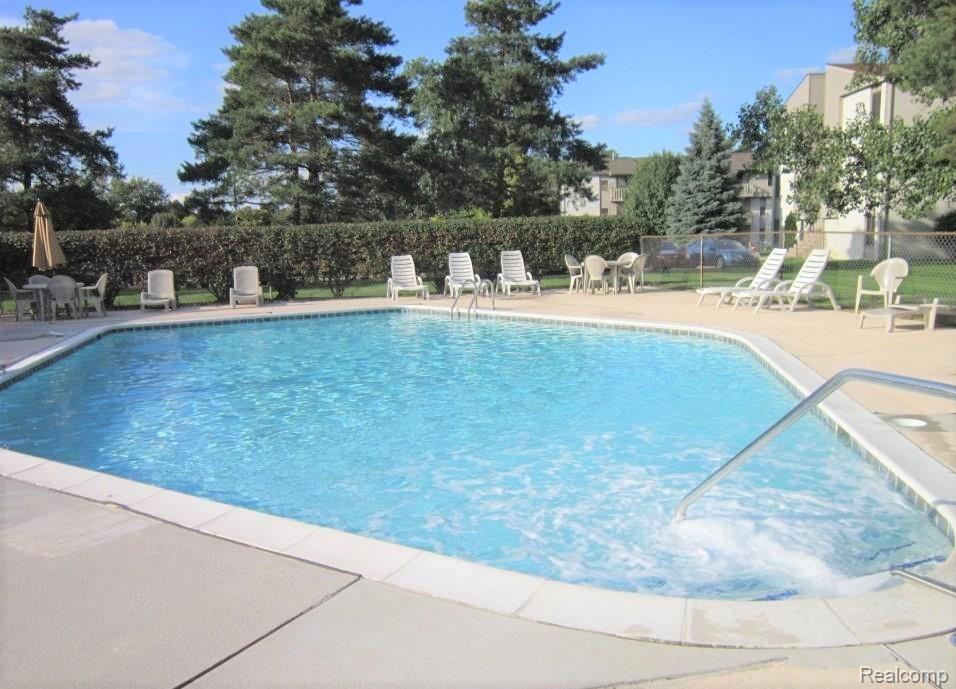 31993, 12 MILE RD UNIT 311, Farmington Hills, Michigan, 48334
