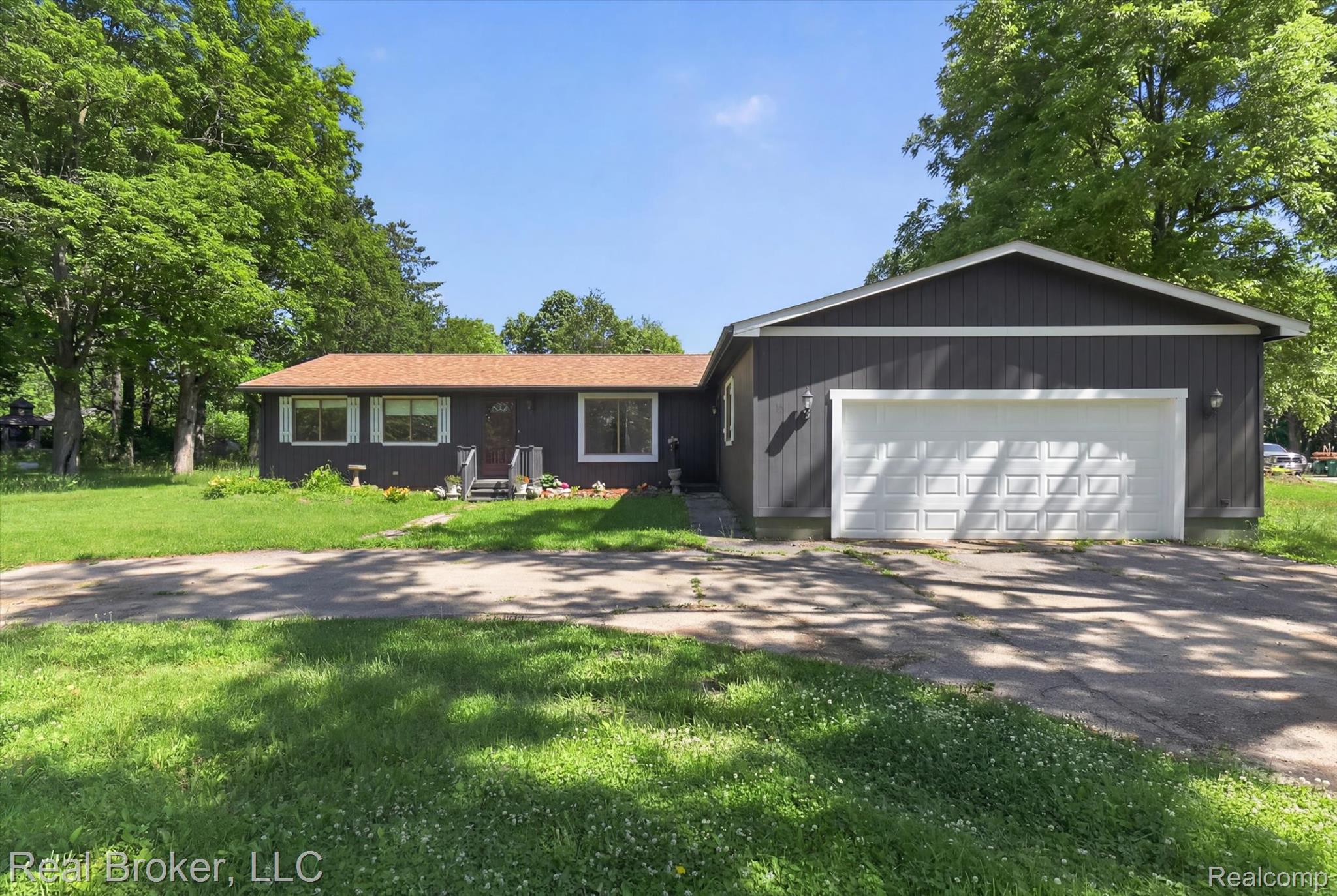 48050, Hull, Belleville, Michigan, 48111