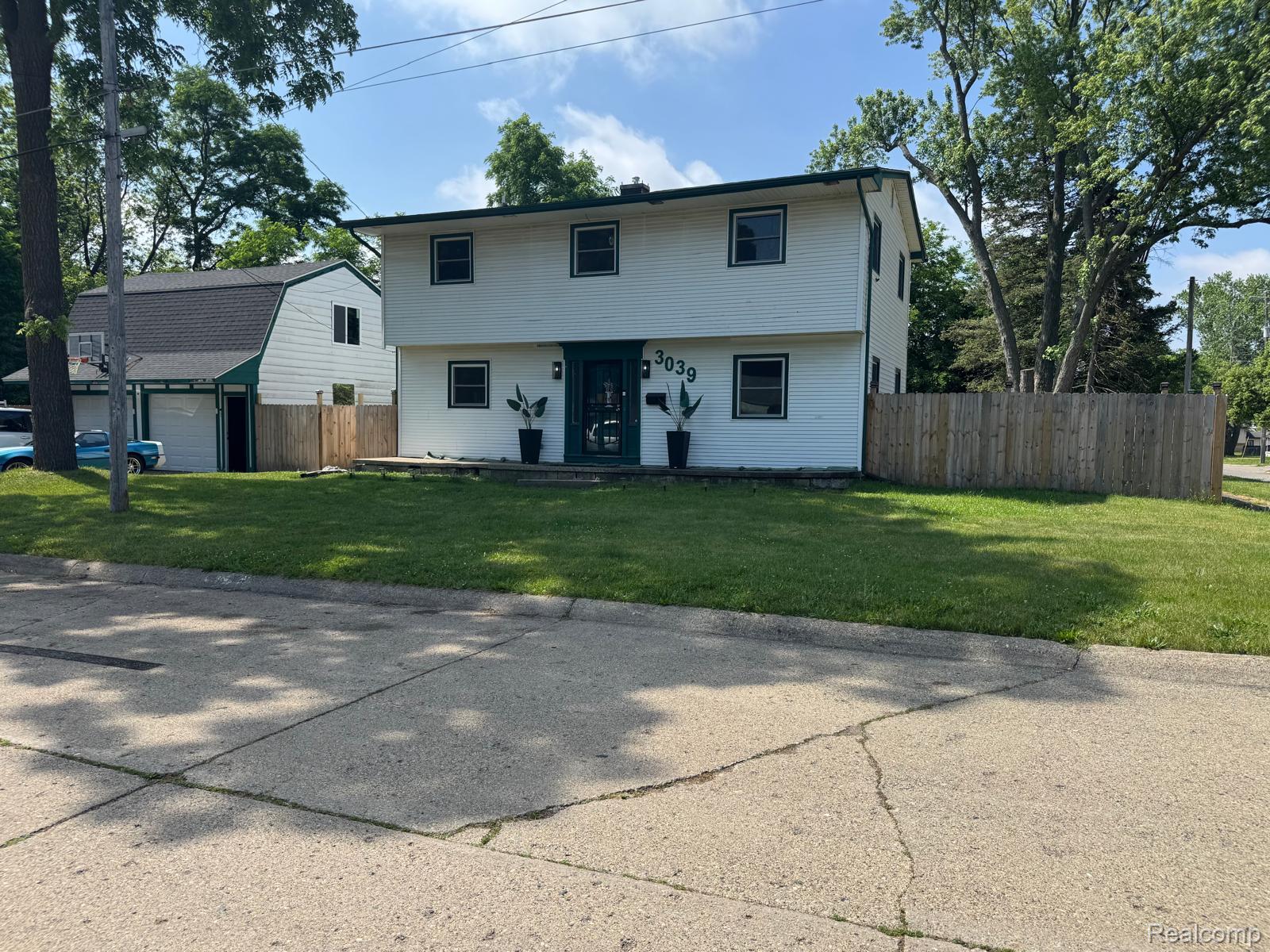 3039, Berkley, Flint, Michigan, 48504