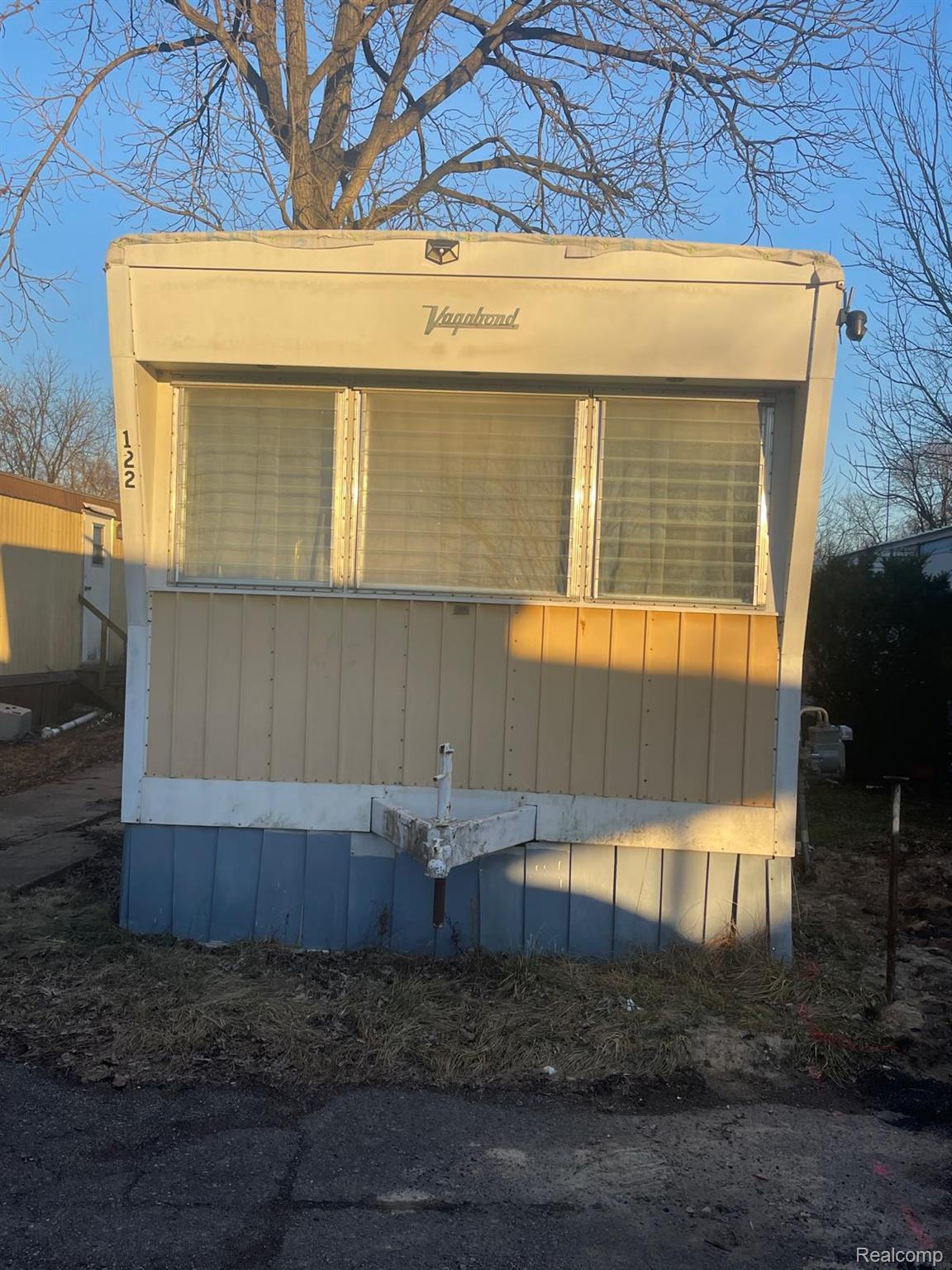 17297, Outer, Dearborn Heights, Michigan, 48127