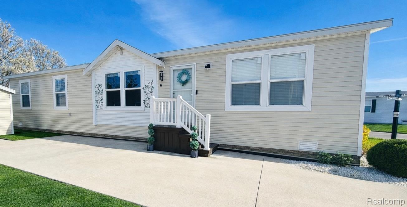 37886, Wolcott Lane, New Haven, Michigan, 48048