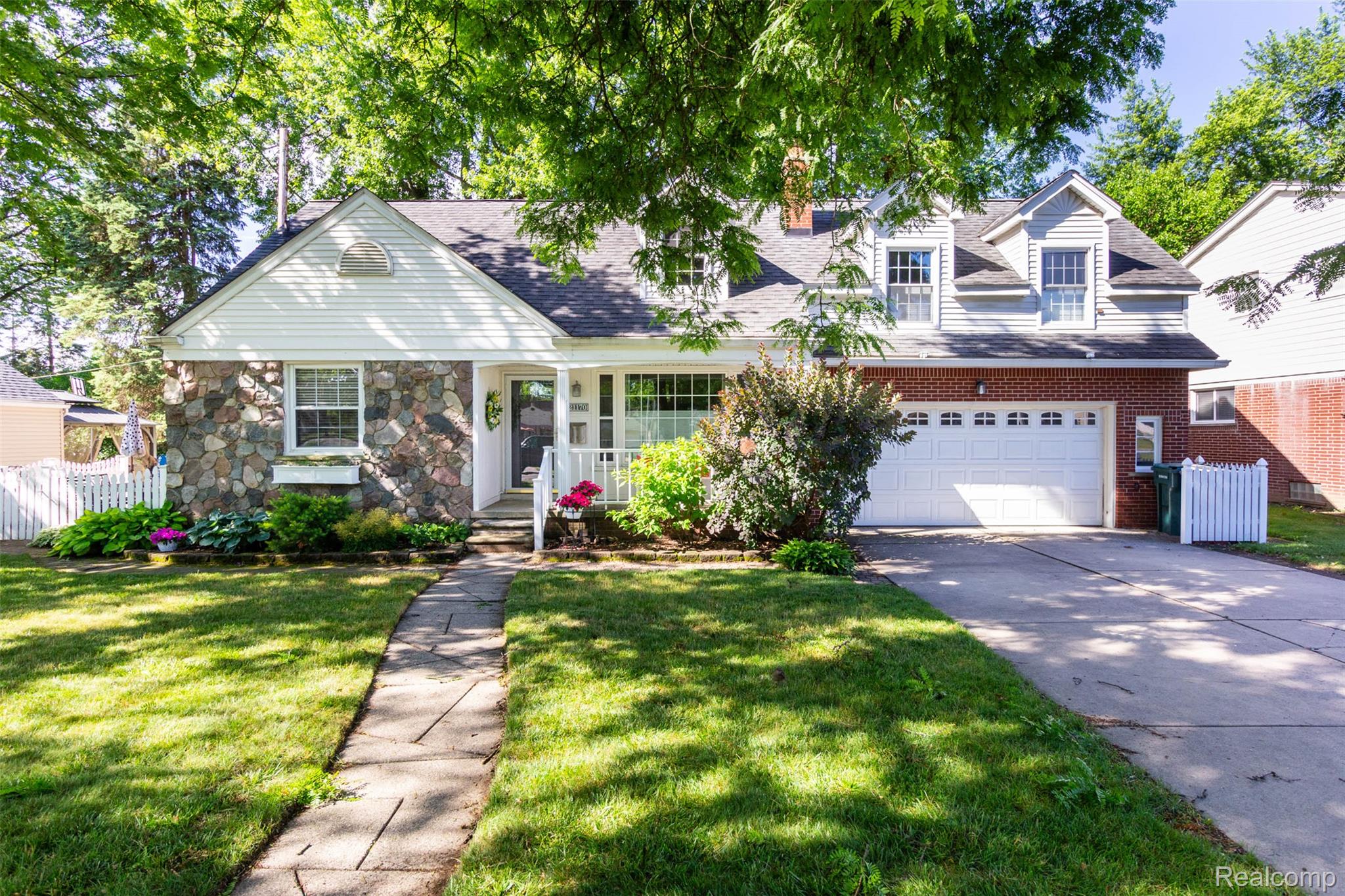 21170, Outer Drive, Dearborn, Michigan, 48124
