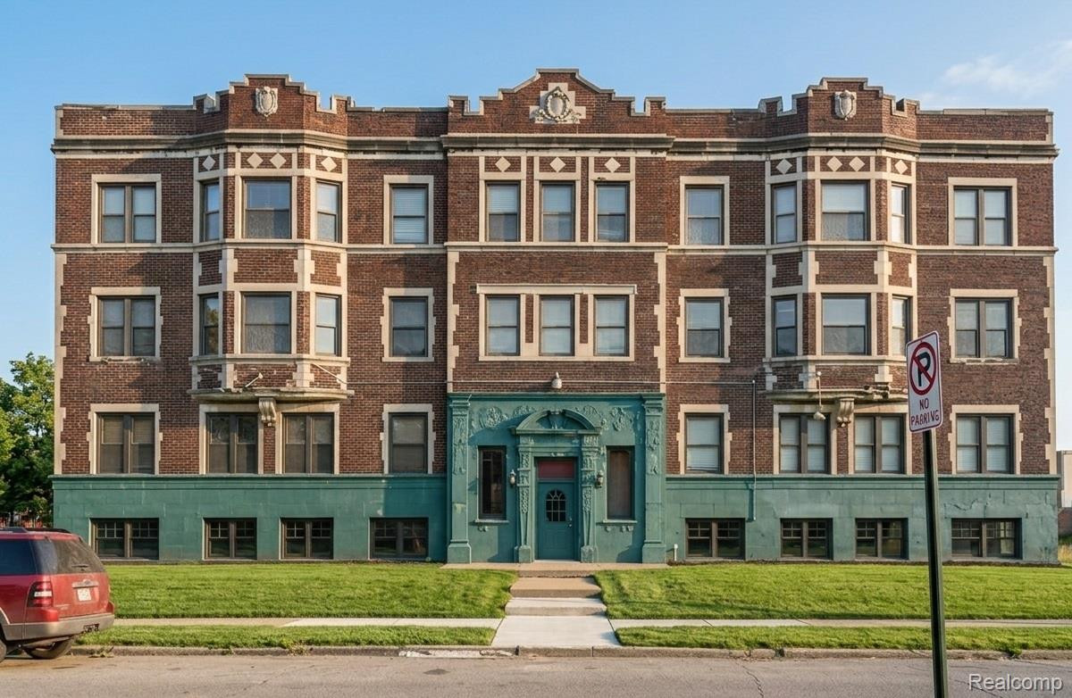 3295, Rochester, #1, Detroit, Michigan, 48206