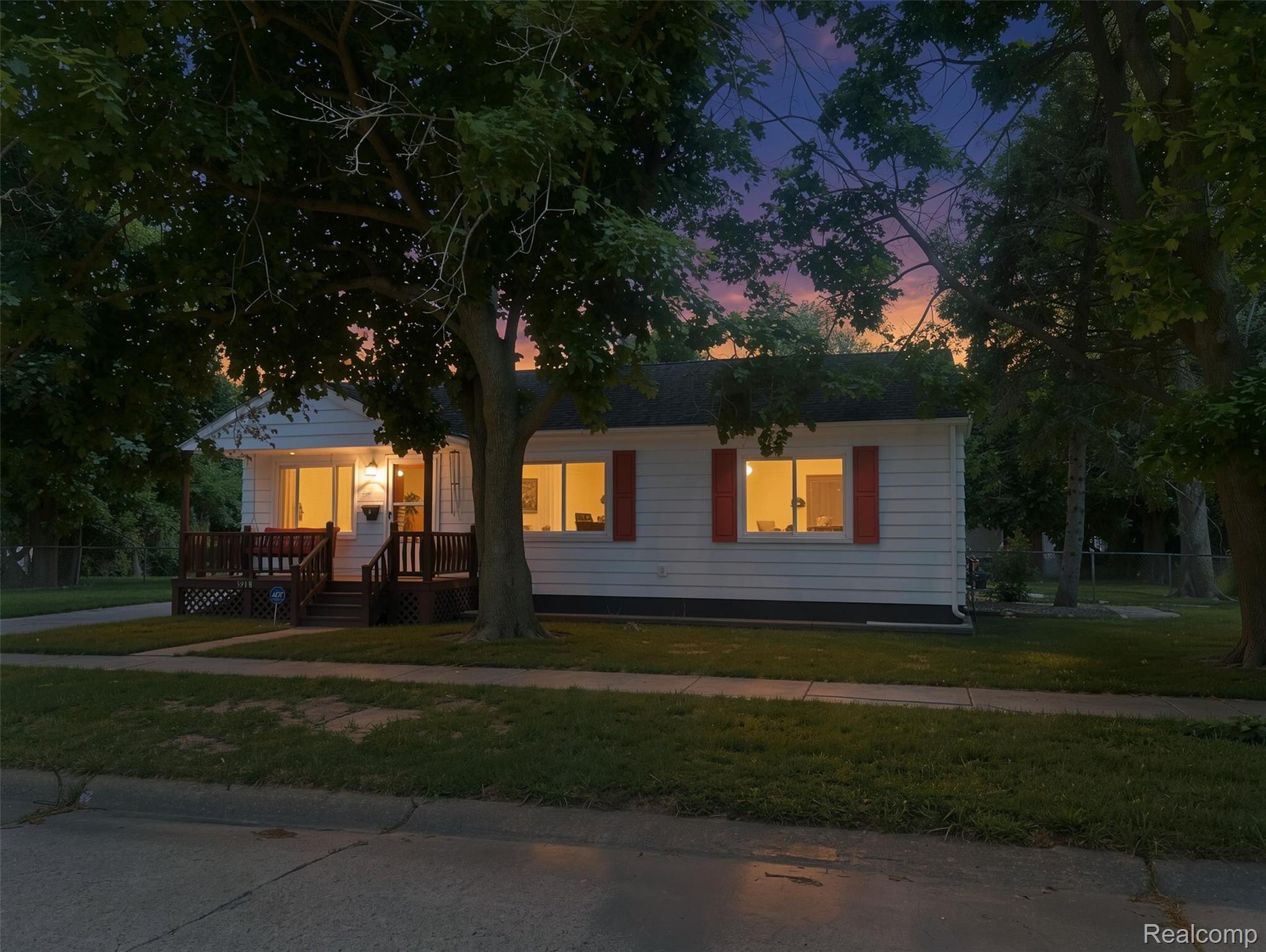 3918, Whitney, Flint, Michigan, 48532