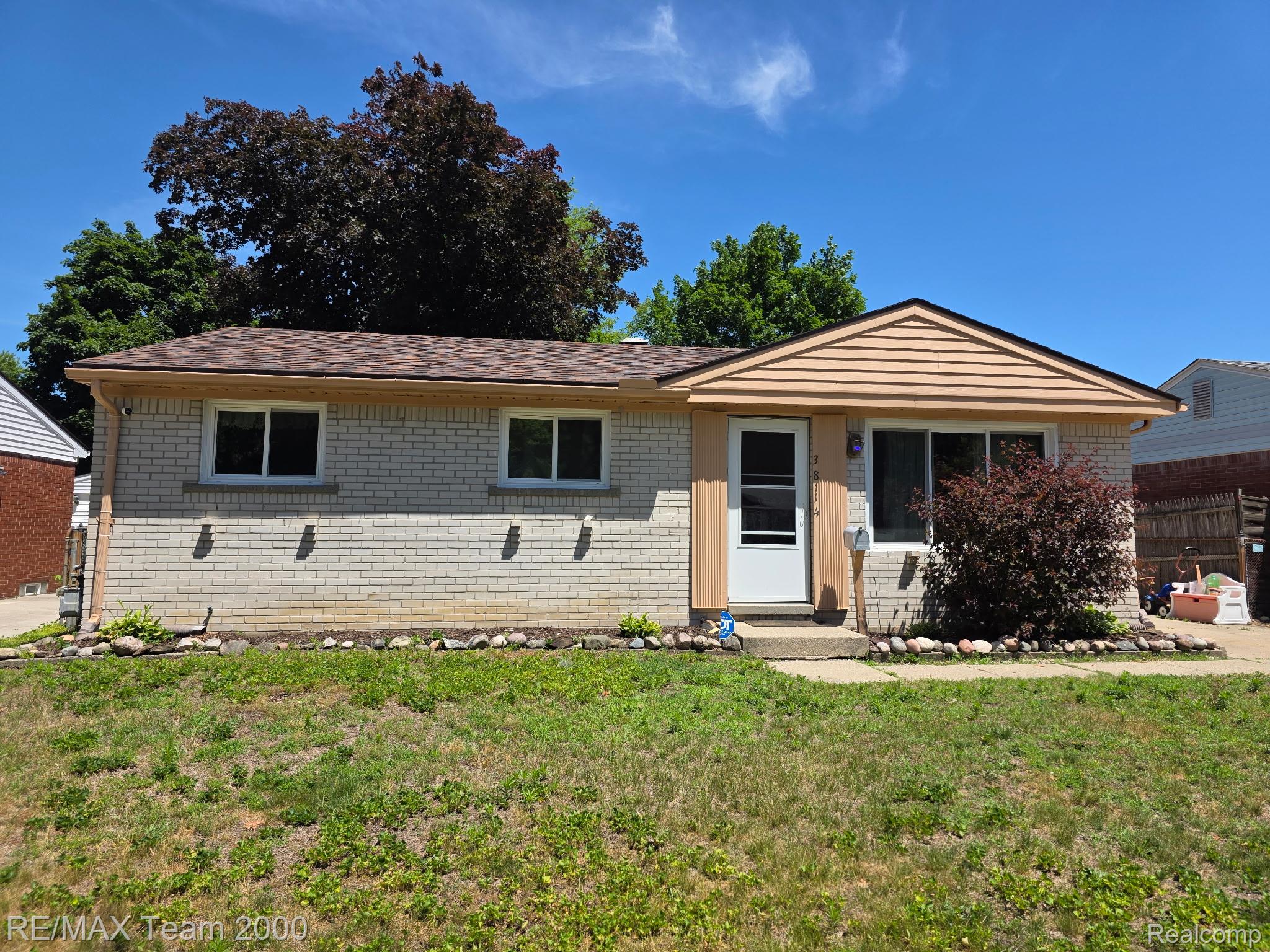 38114, Walnut, Romulus, Michigan, 48174