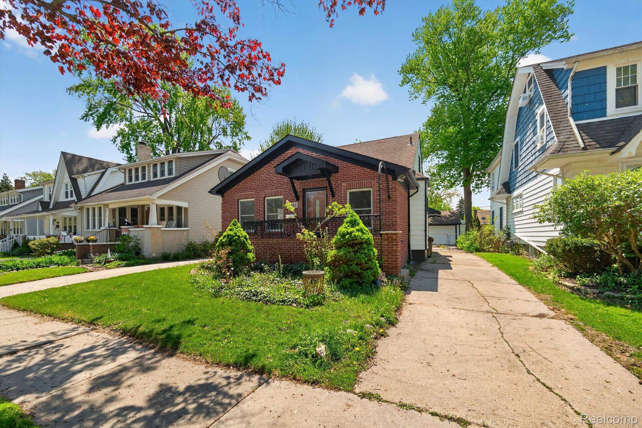 1781, Brys, Grosse Pointe Woods, Michigan, 48236
