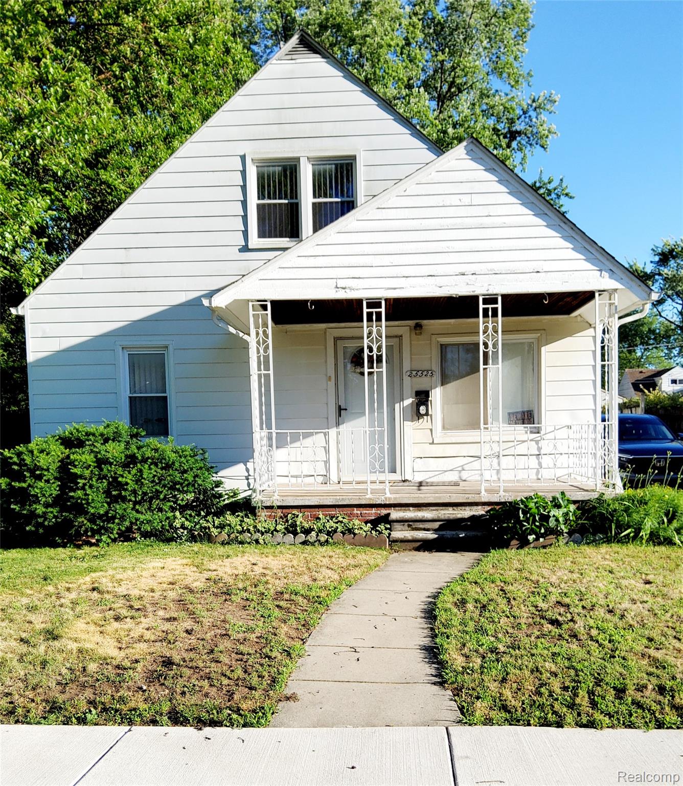25525, Powers, Dearborn Heights, Michigan, 48125