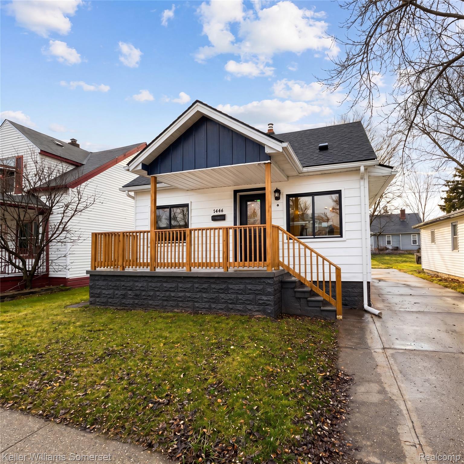 8647, Chalmers, Warren, Michigan, 48089