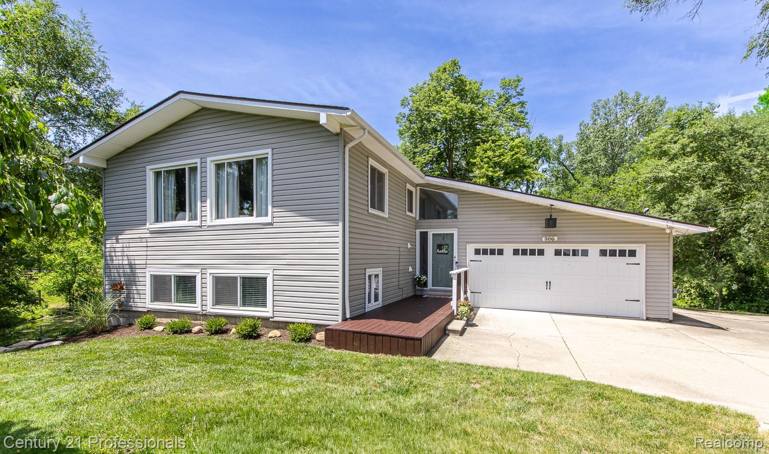 500, Neptune, Ortonville, Michigan, 48462