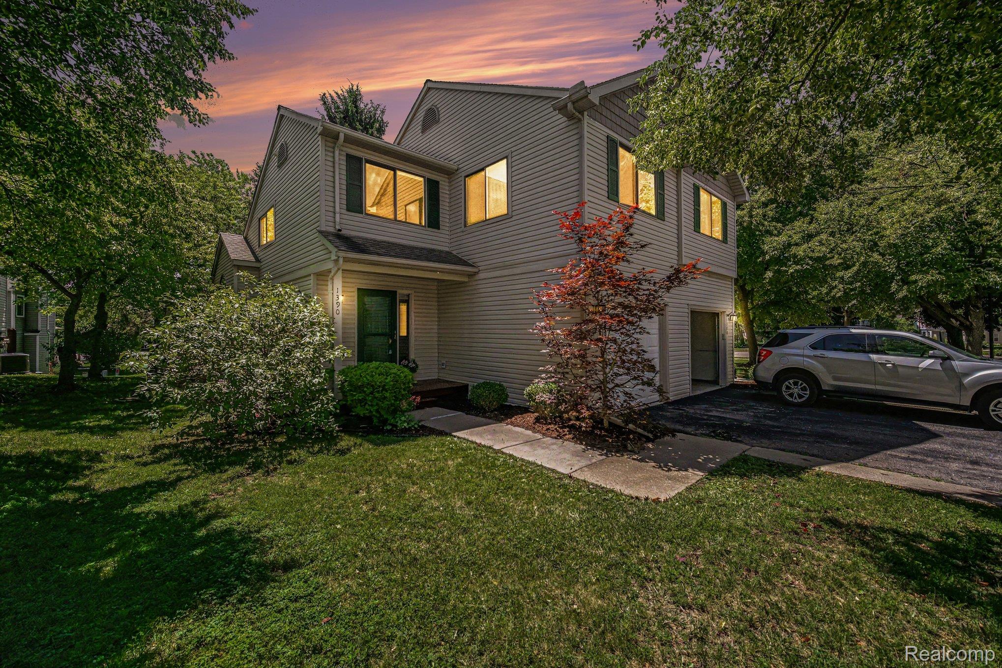 1390, Patricia, Ann Arbor, Michigan, 48103
