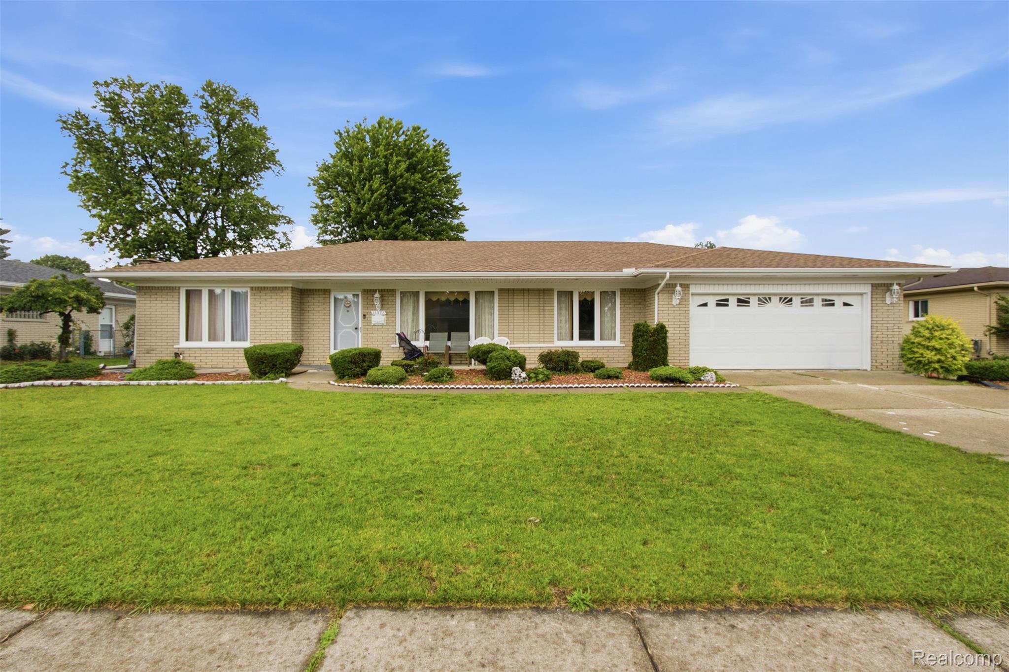 11571, Murthum, Warren, Michigan, 48093