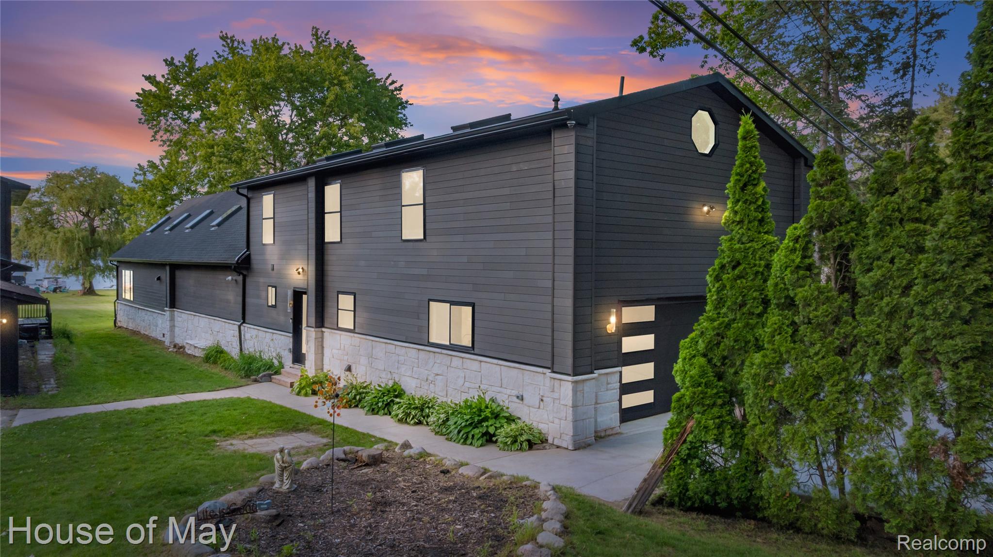 10890, Hillway, White Lake, Michigan, 48386