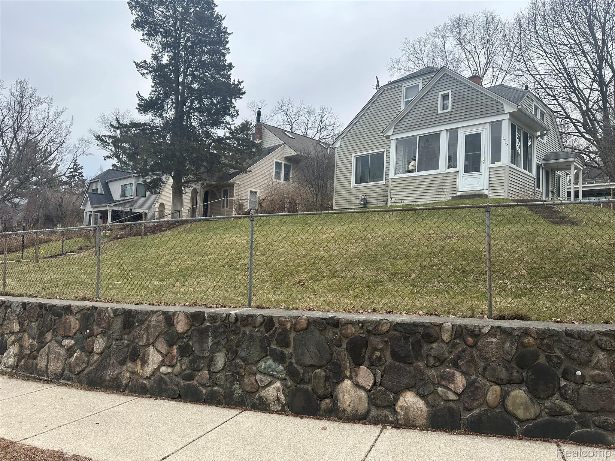 1315, Lutz, Ann Arbor, Michigan, 48103