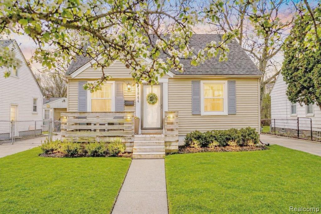 1844, Haynes, Birmingham, Michigan, 48009