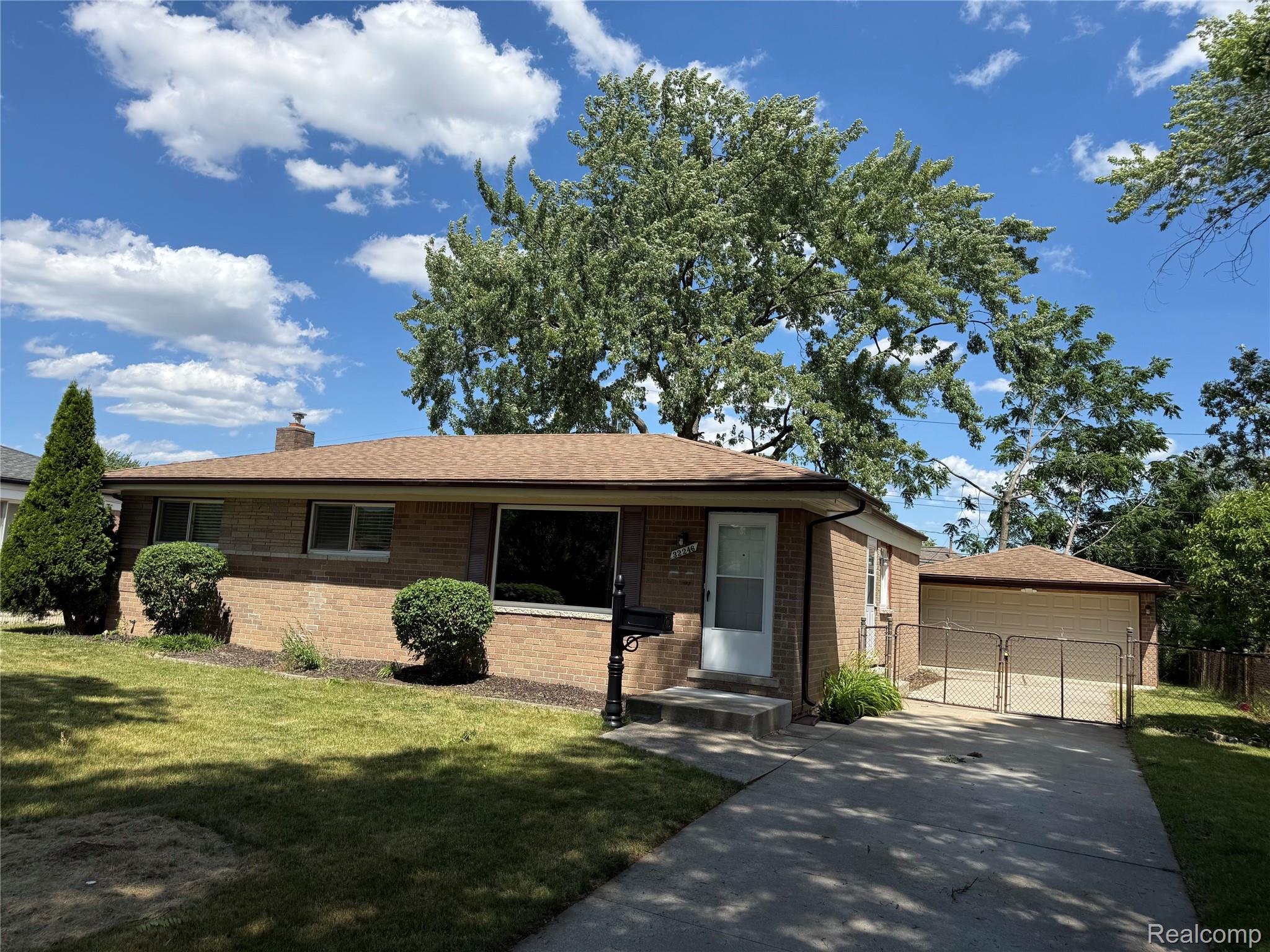 32246, Oakview, Warren, Michigan, 48092