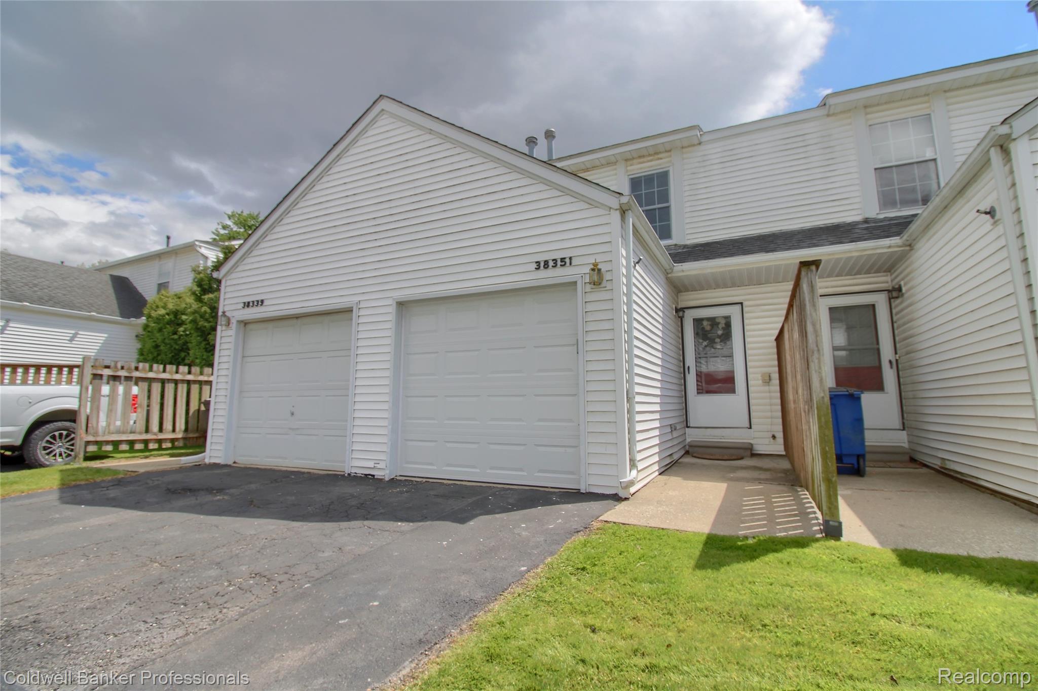 38351, Warner Farms, S, Westland, Michigan, 48185