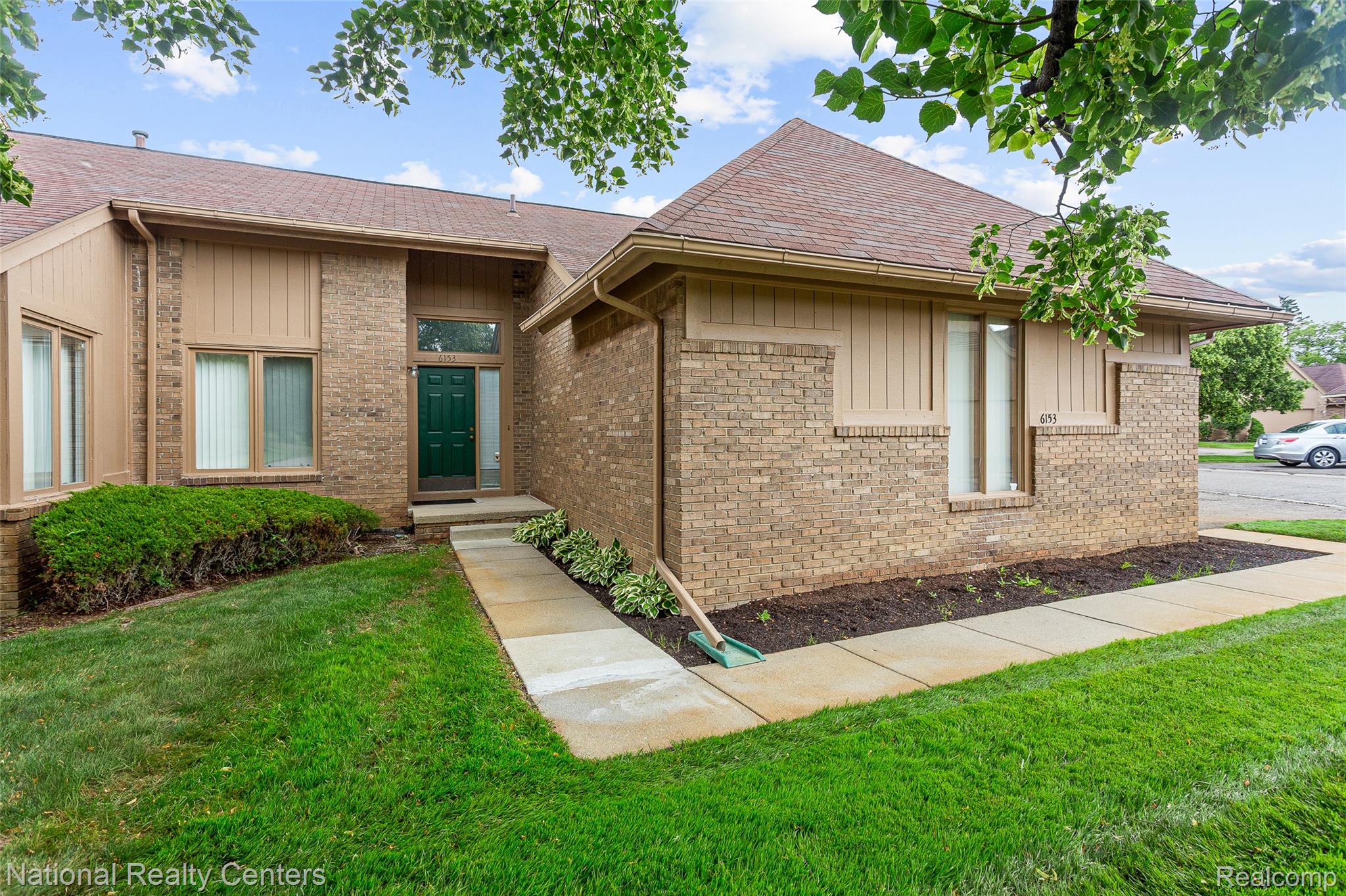 6153, Westbrooke, West Bloomfield, Michigan, 48322