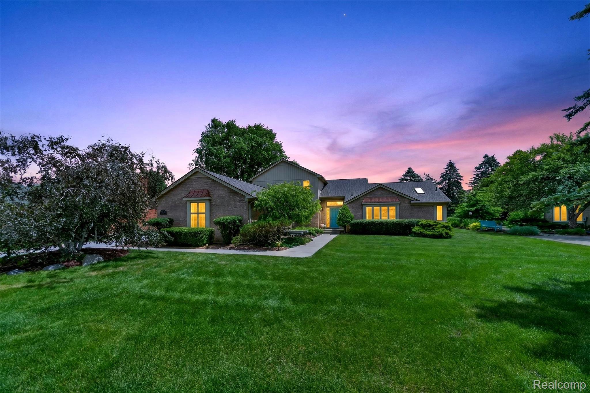 1236, Chaffer, Rochester Hills, Michigan, 48306