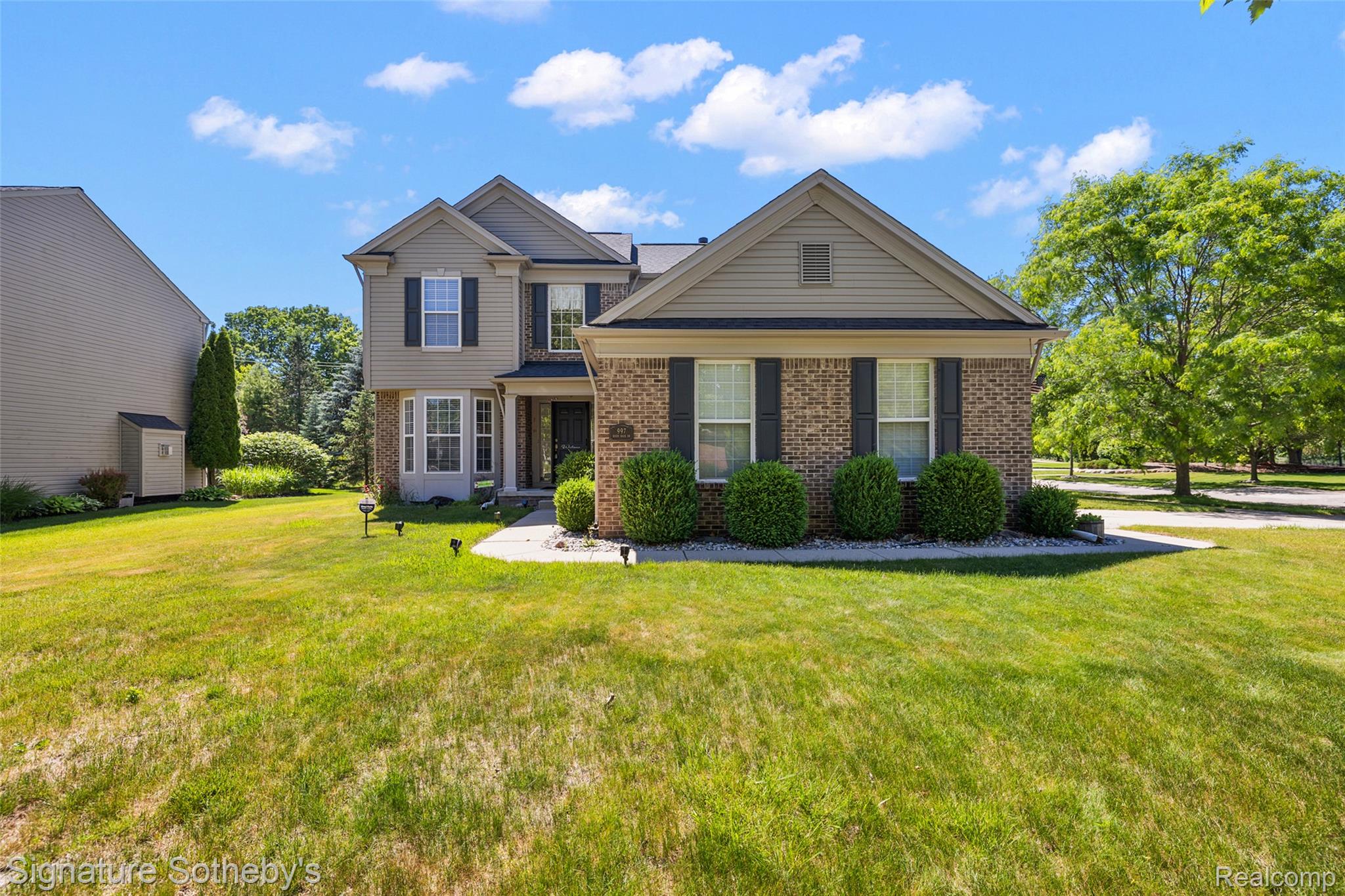 997, River Rock, Holly, Michigan, 48442