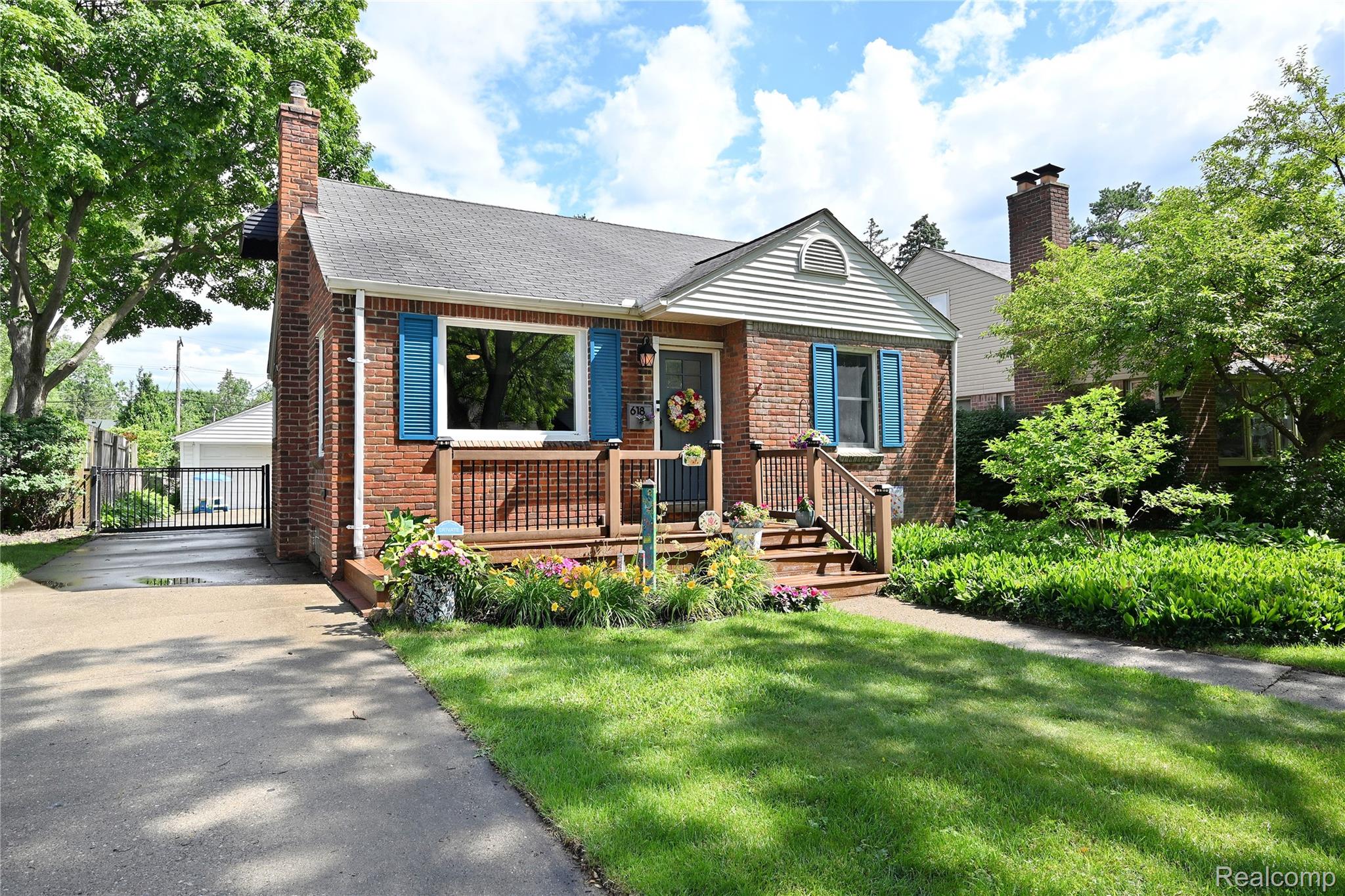 618, Houstonia, Royal Oak, Michigan, 48073
