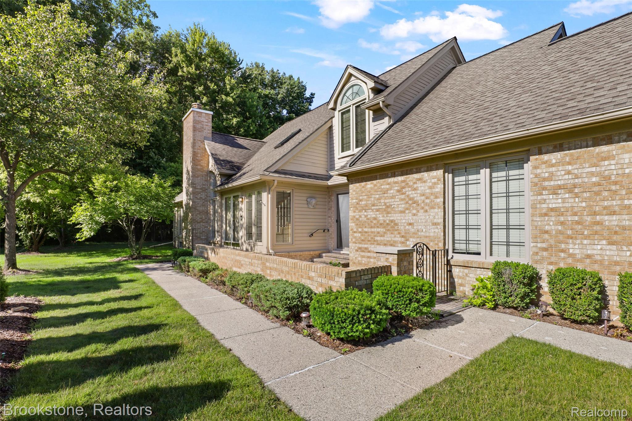 16981, Sandstone, #74, Macomb, Michigan, 48042