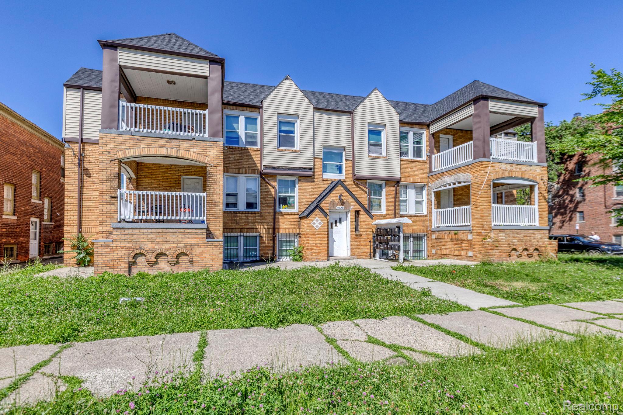 13233, La Salle, Detroit, Michigan, 48238