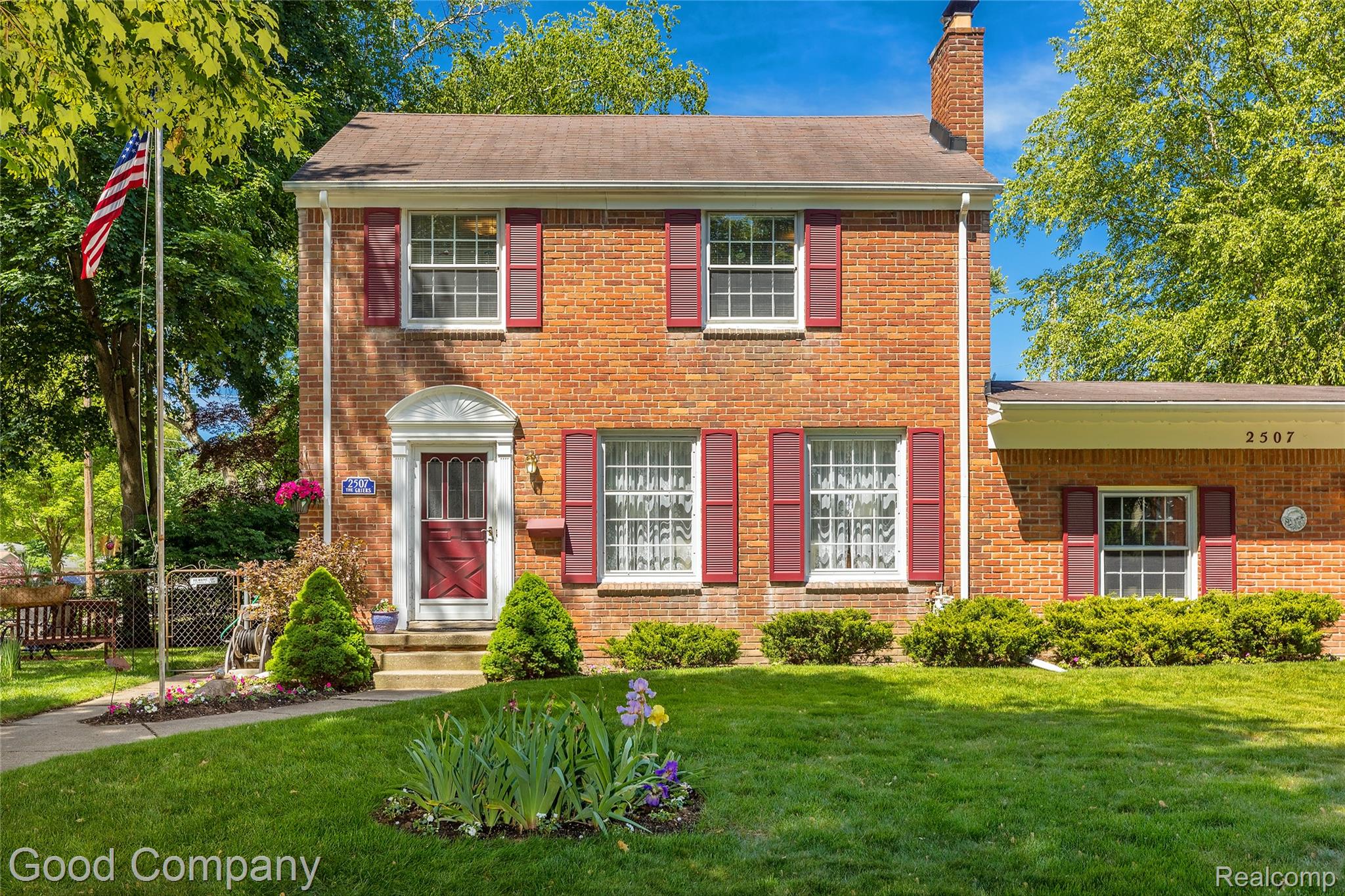 2507, Washington, Royal Oak, Michigan, 48073