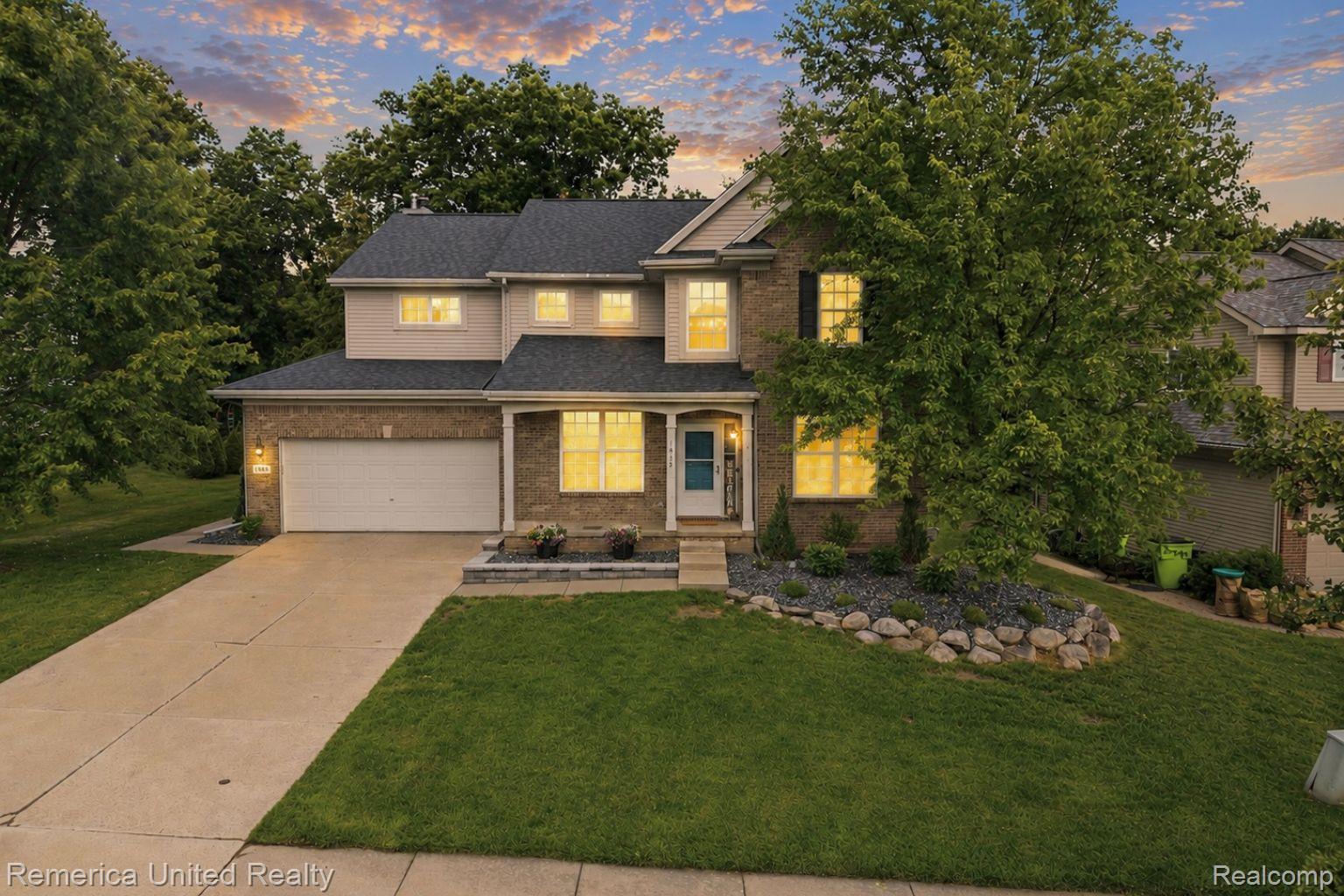 1842, Autumn Glen, Howell, Michigan, 48843